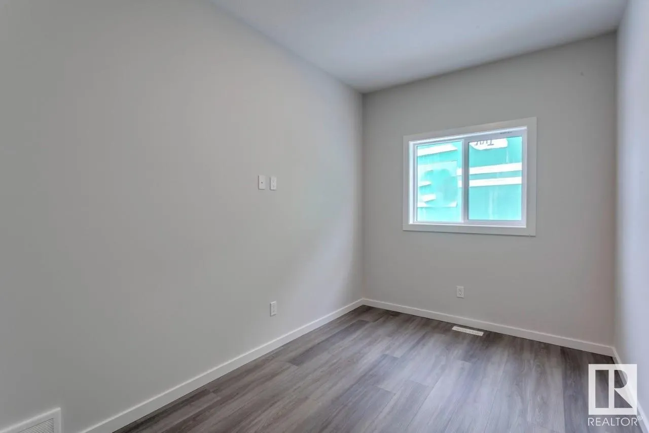 49 ASHBURY CR