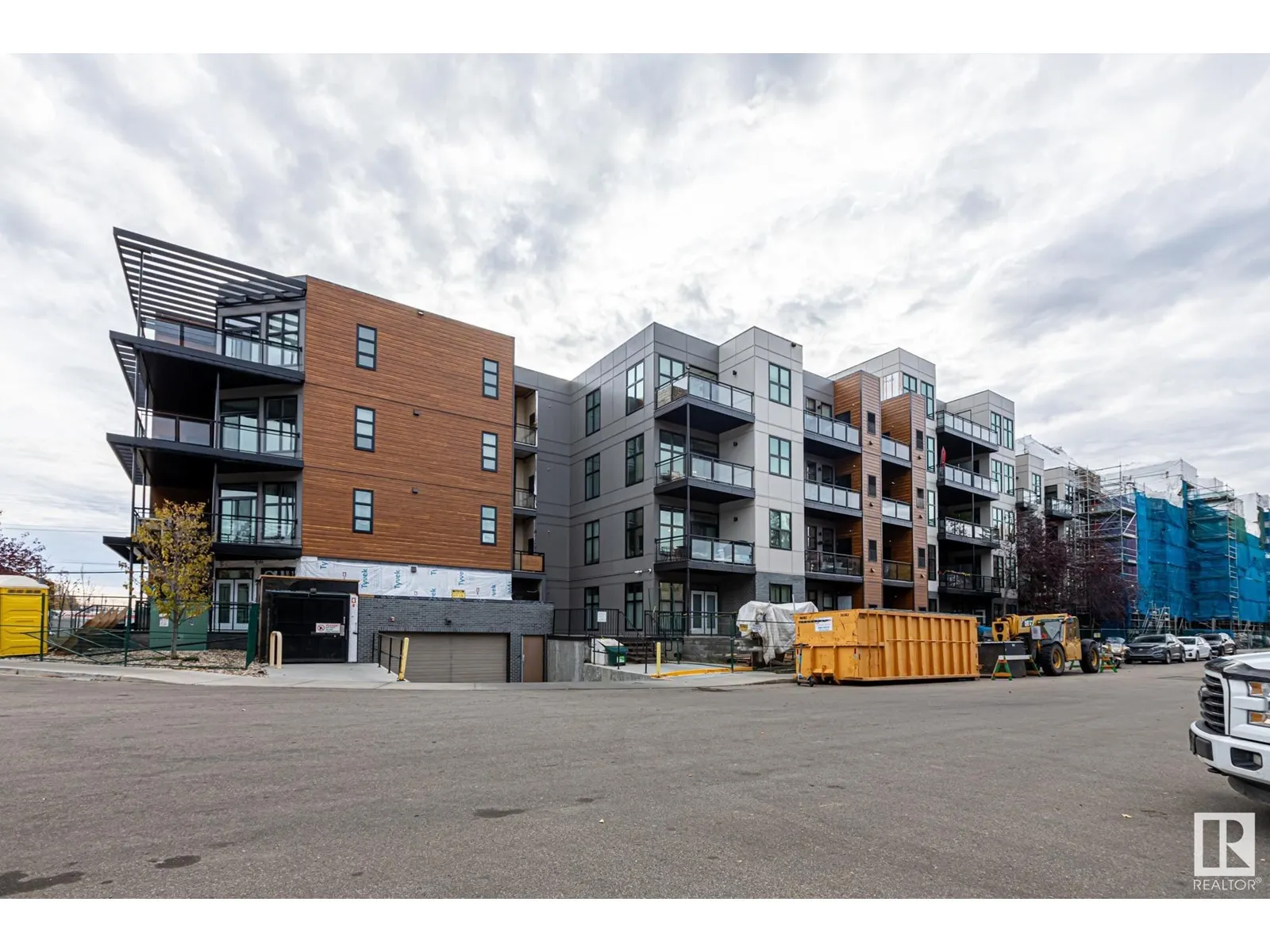 #220 10531 117 ST NW