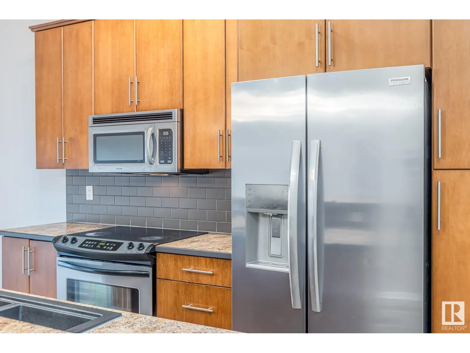 #220 10531 117 ST NW