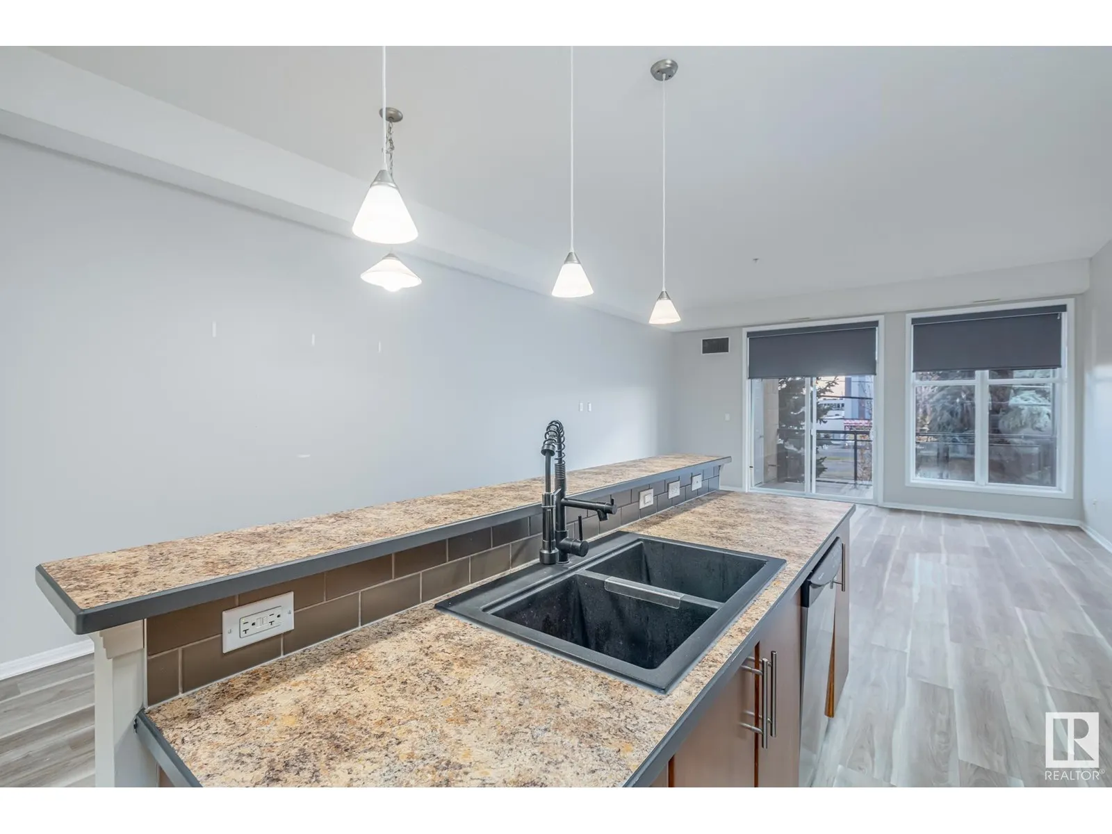 #220 10531 117 ST NW
