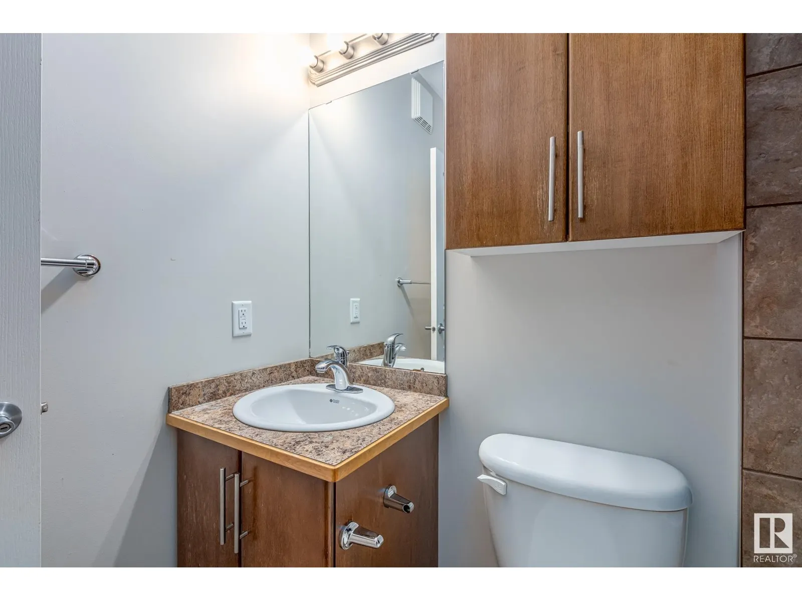 #220 10531 117 ST NW