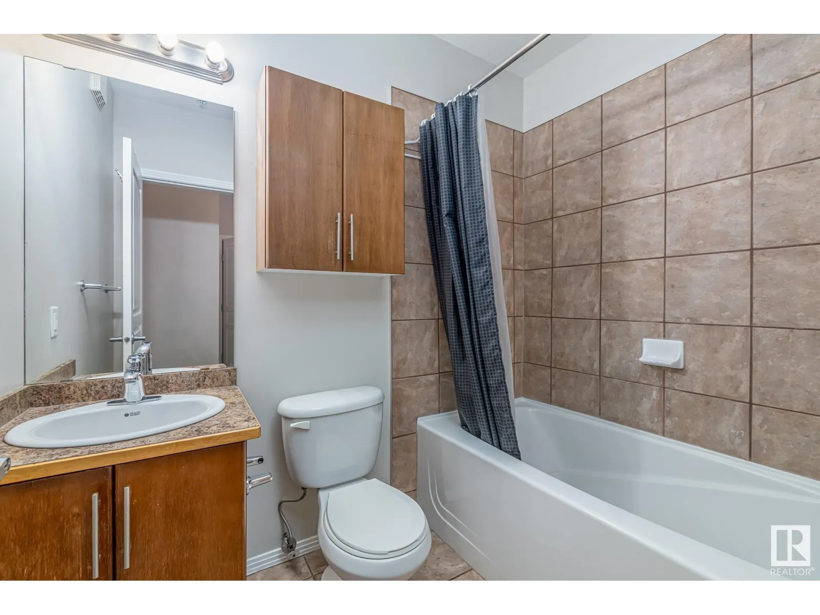 #220 10531 117 ST NW