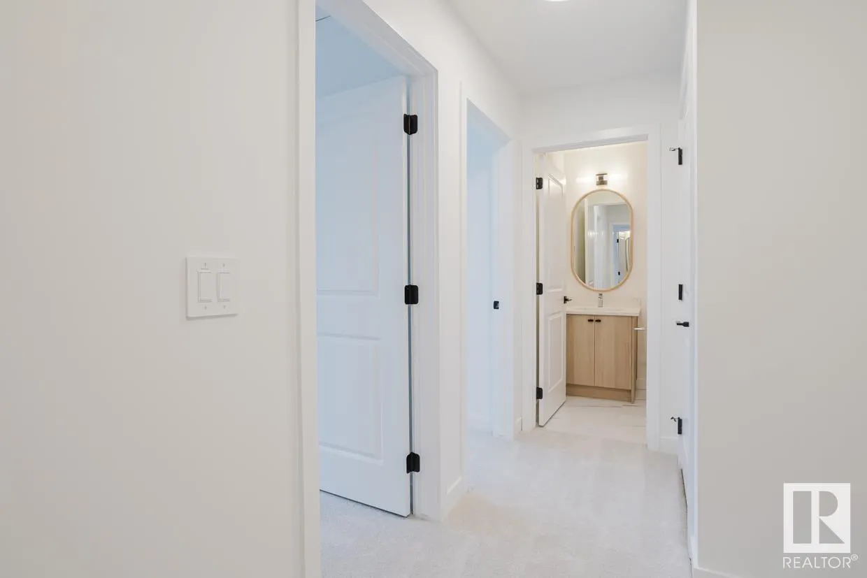 #17 16231 19 AV SW