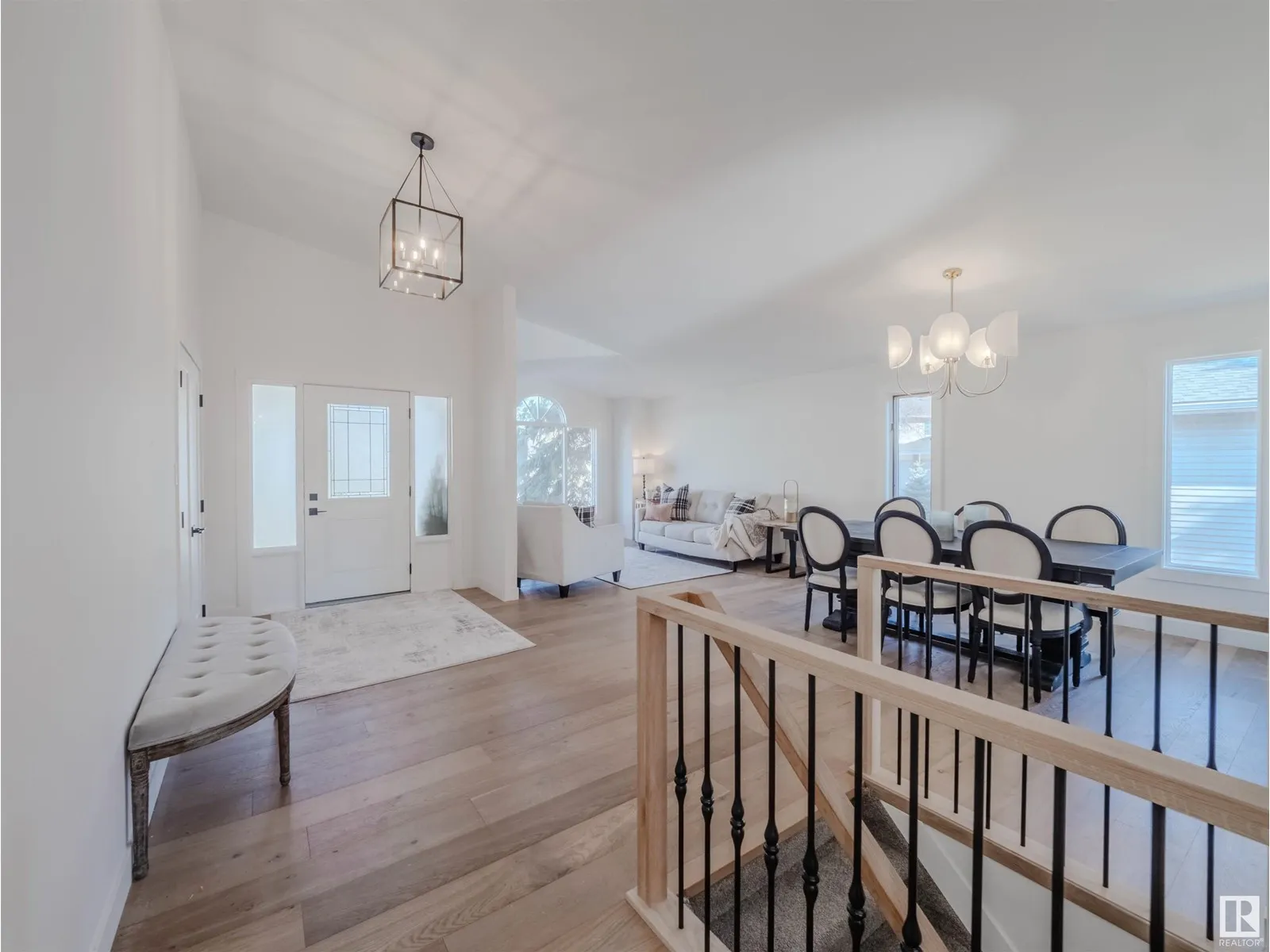 261 HEAGLE CR NW