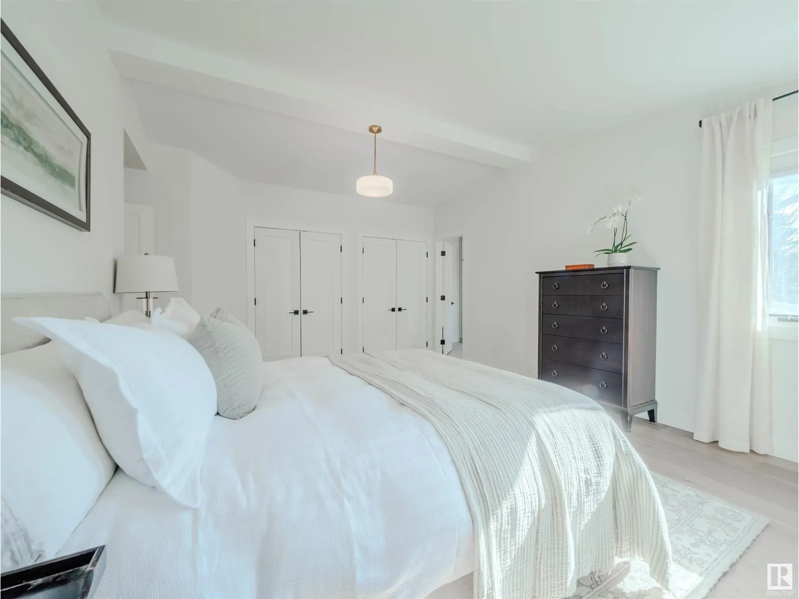 261 HEAGLE CR NW
