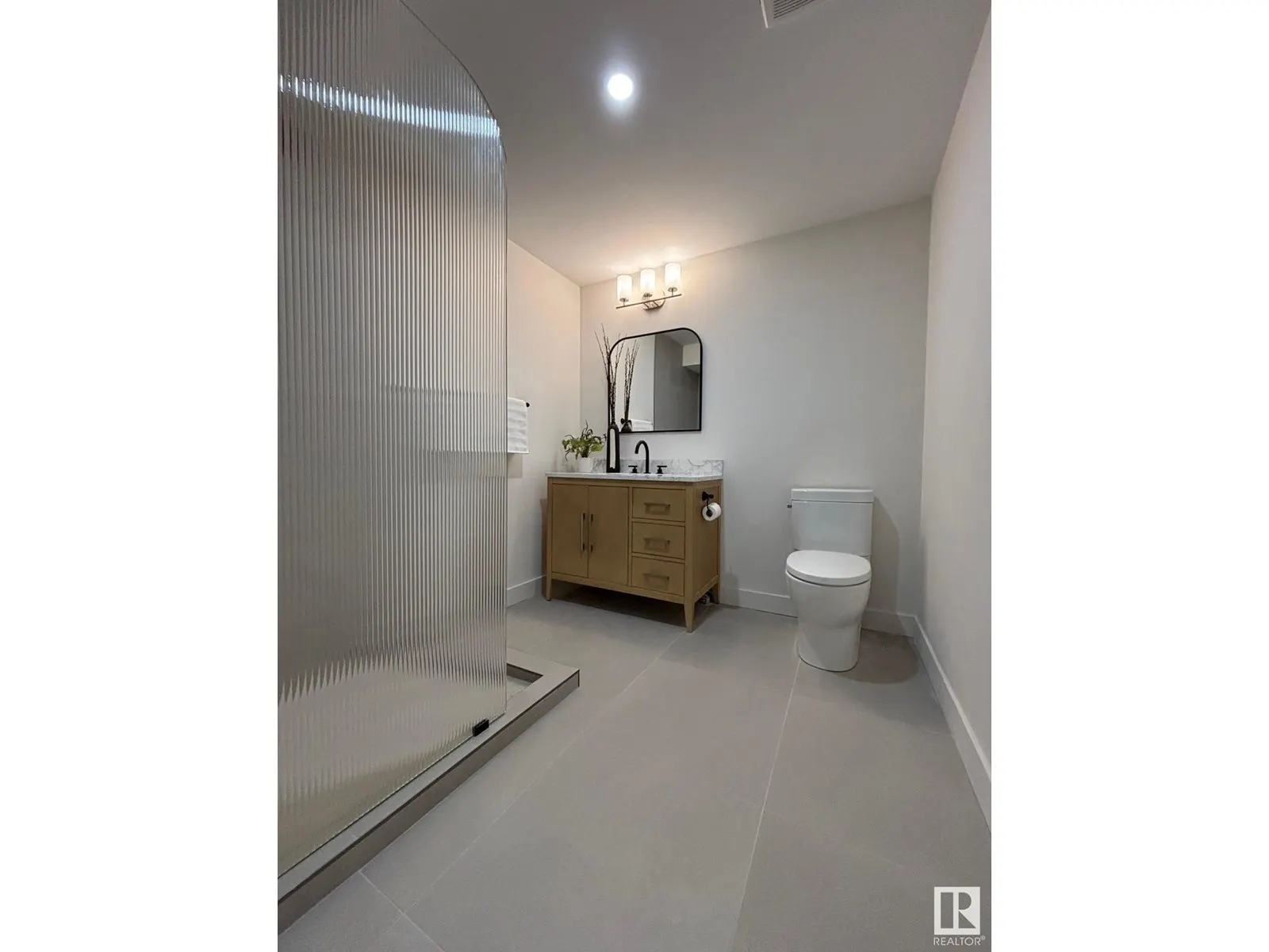 261 HEAGLE CR NW
