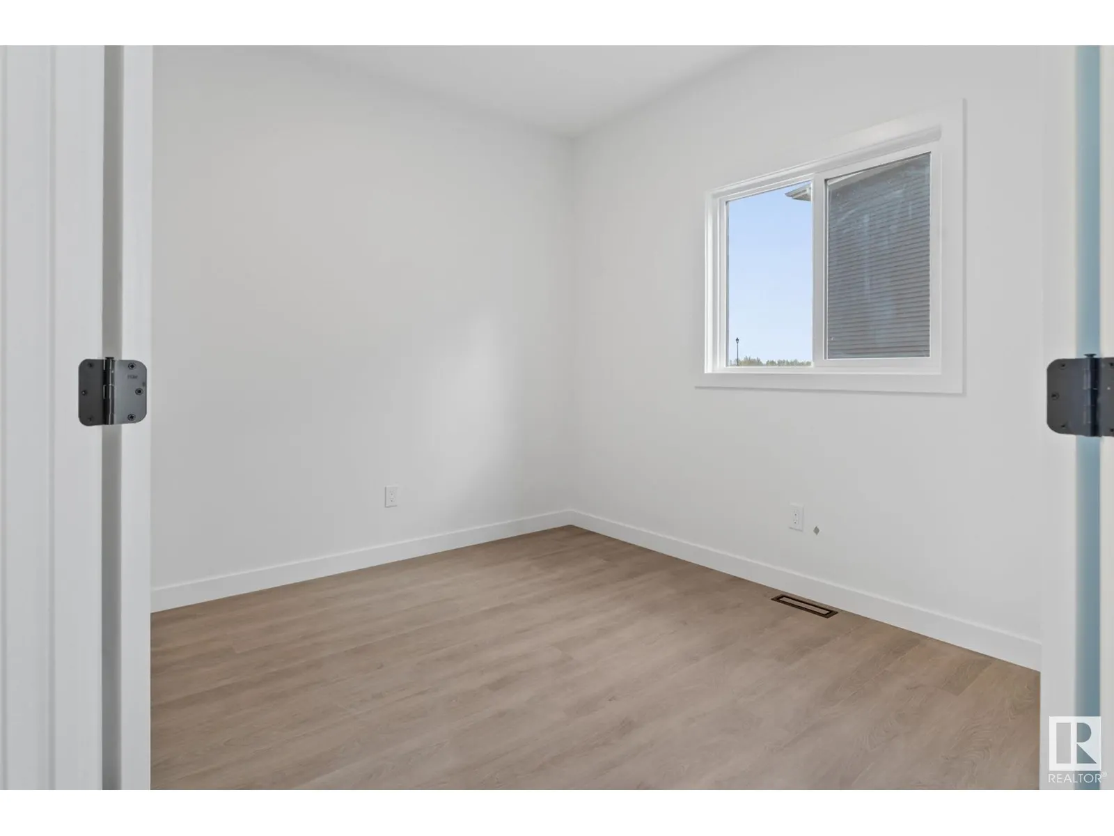 34 SUN MEADOWS CL