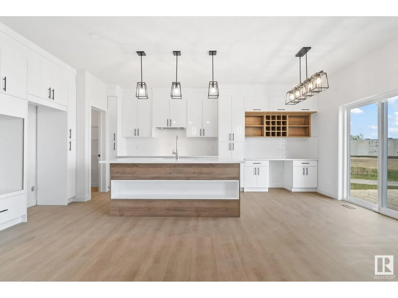 34 SUN MEADOWS CL