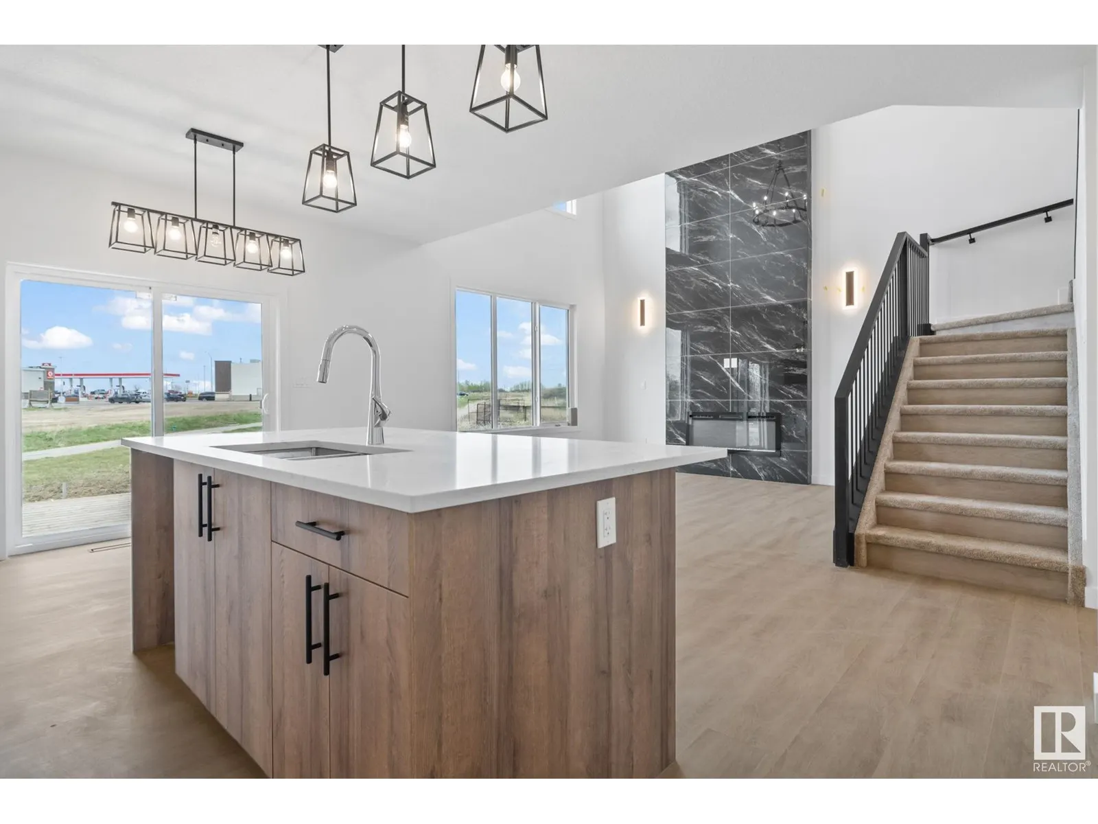 34 SUN MEADOWS CL