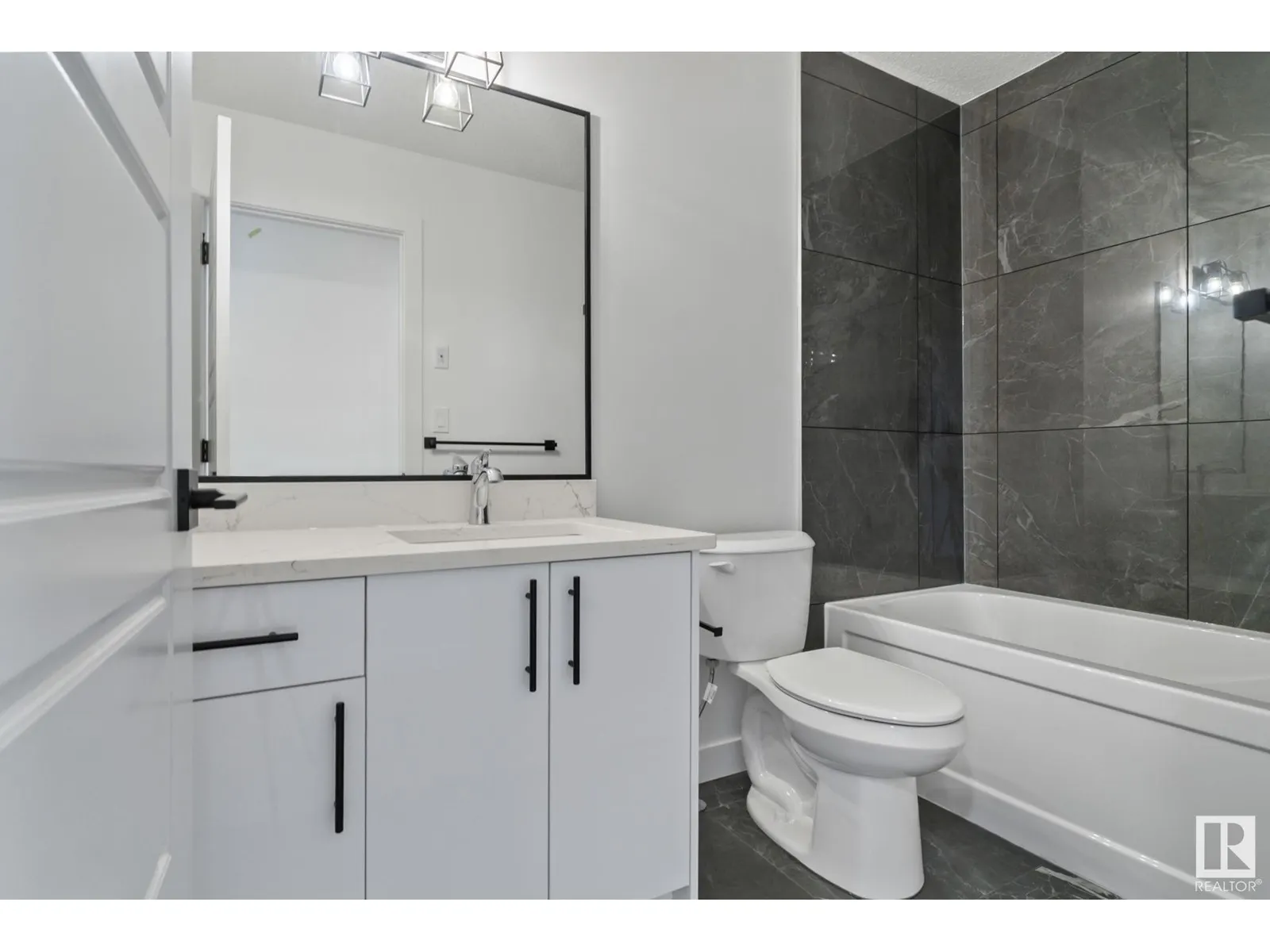 34 SUN MEADOWS CL
