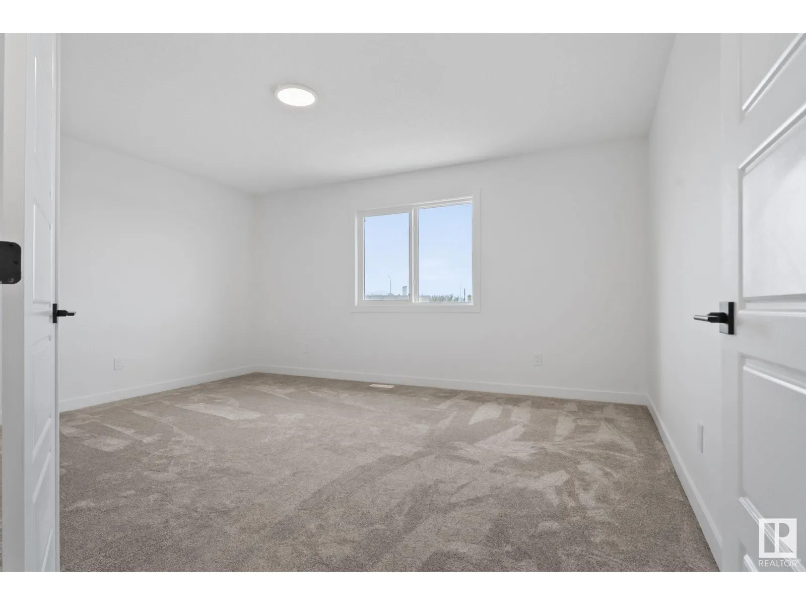 34 SUN MEADOWS CL