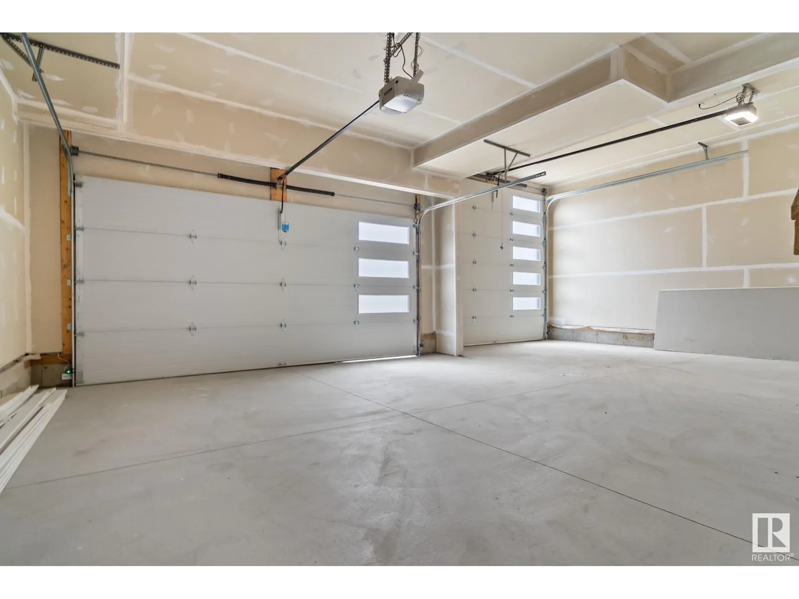 34 SUN MEADOWS CL