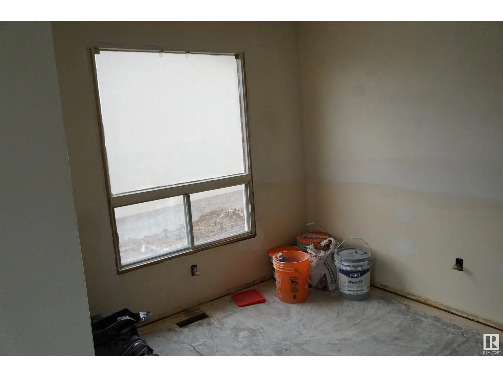 108 PORTER AV
