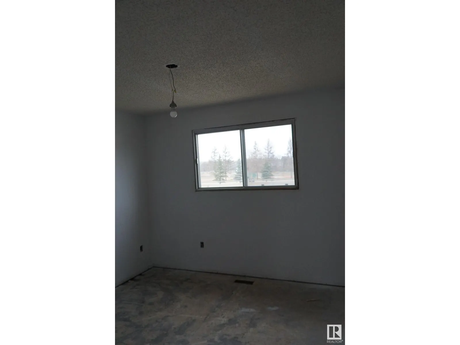 108 PORTER AV