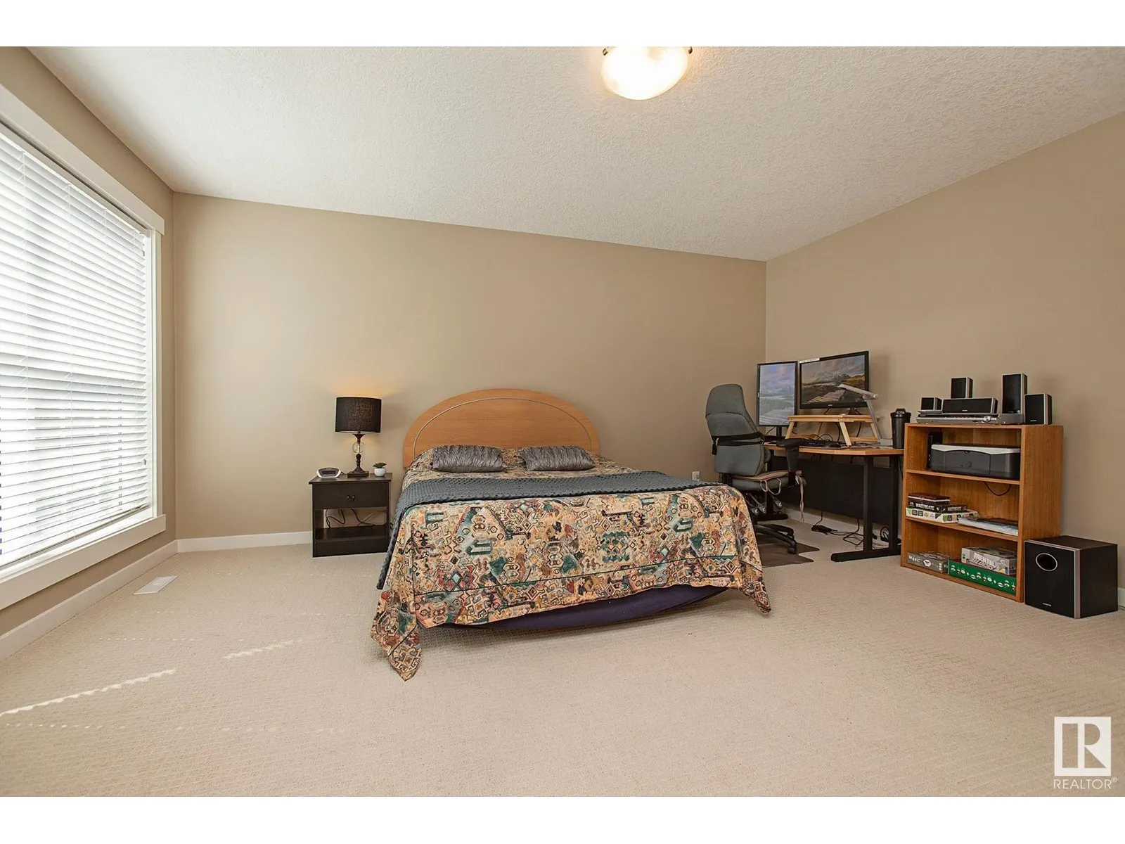 711 DECOTEAU WY NW