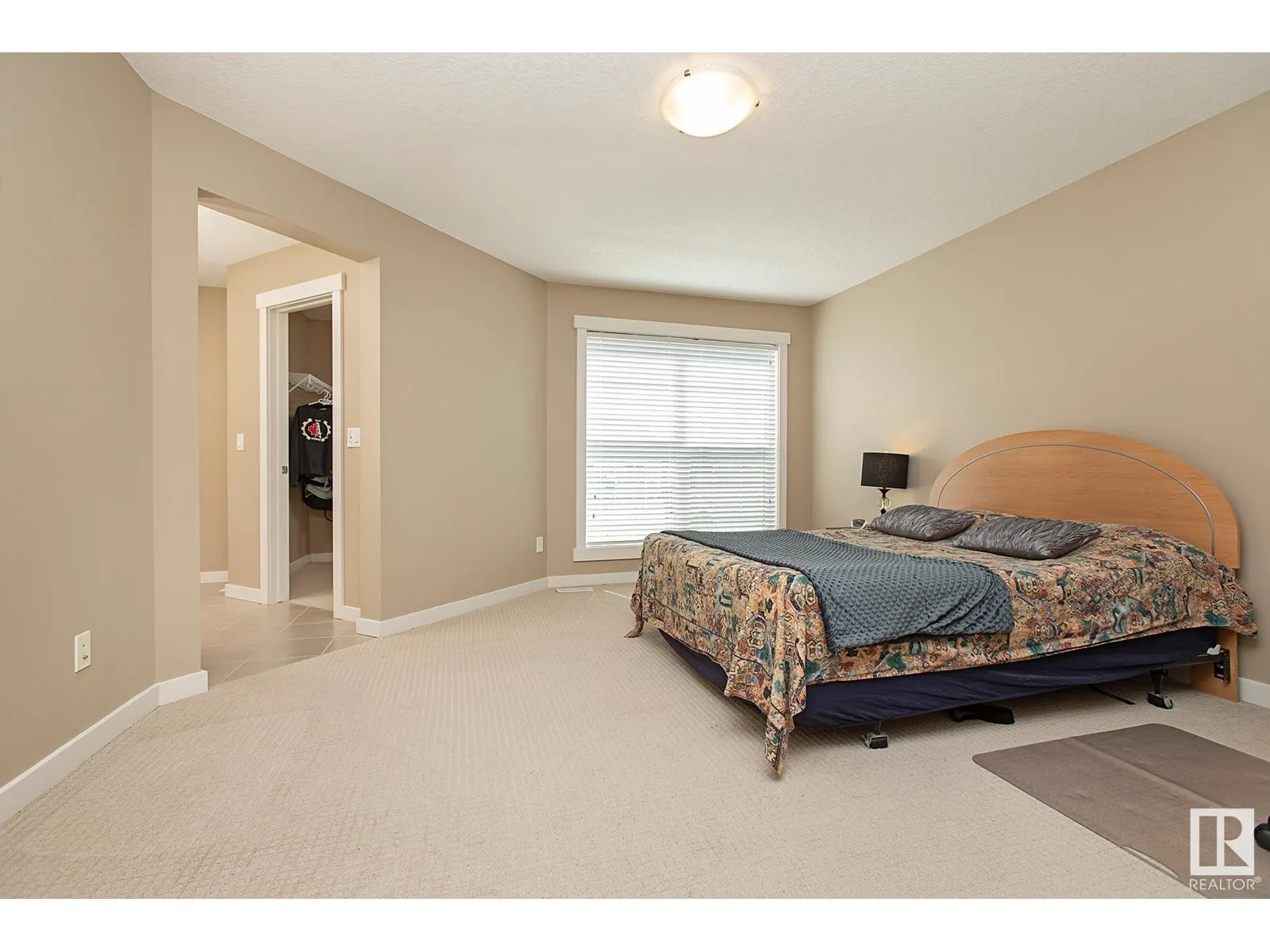 711 DECOTEAU WY NW