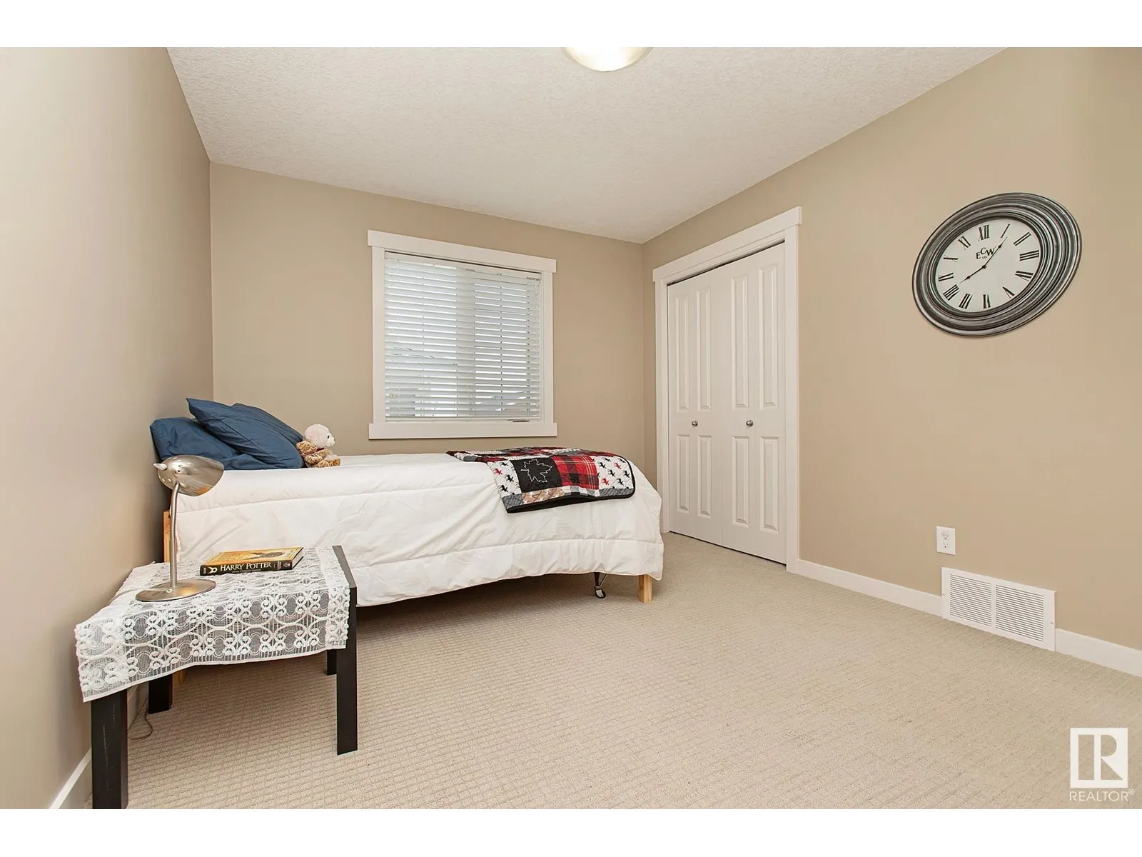 711 DECOTEAU WY NW