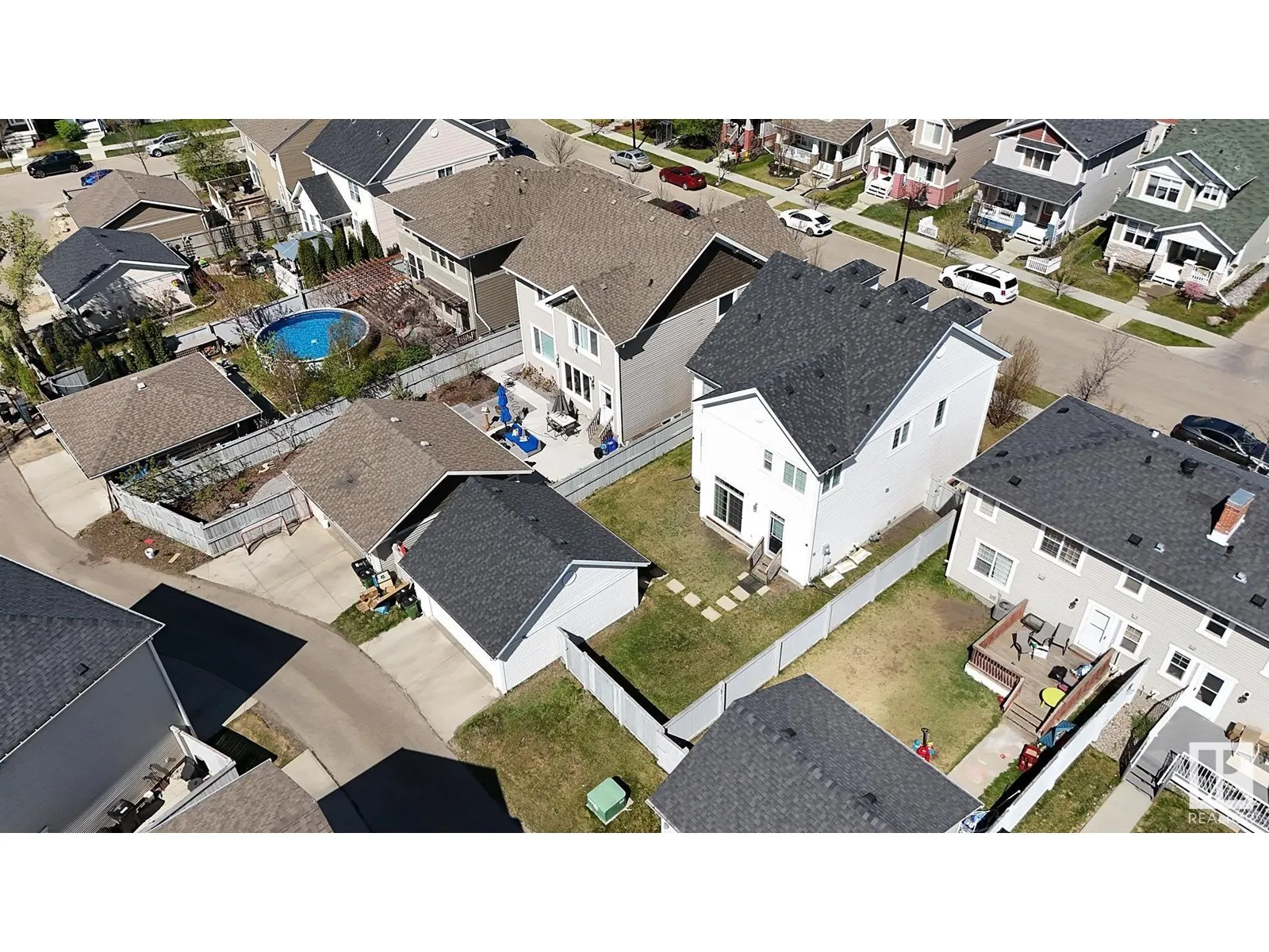 711 DECOTEAU WY NW
