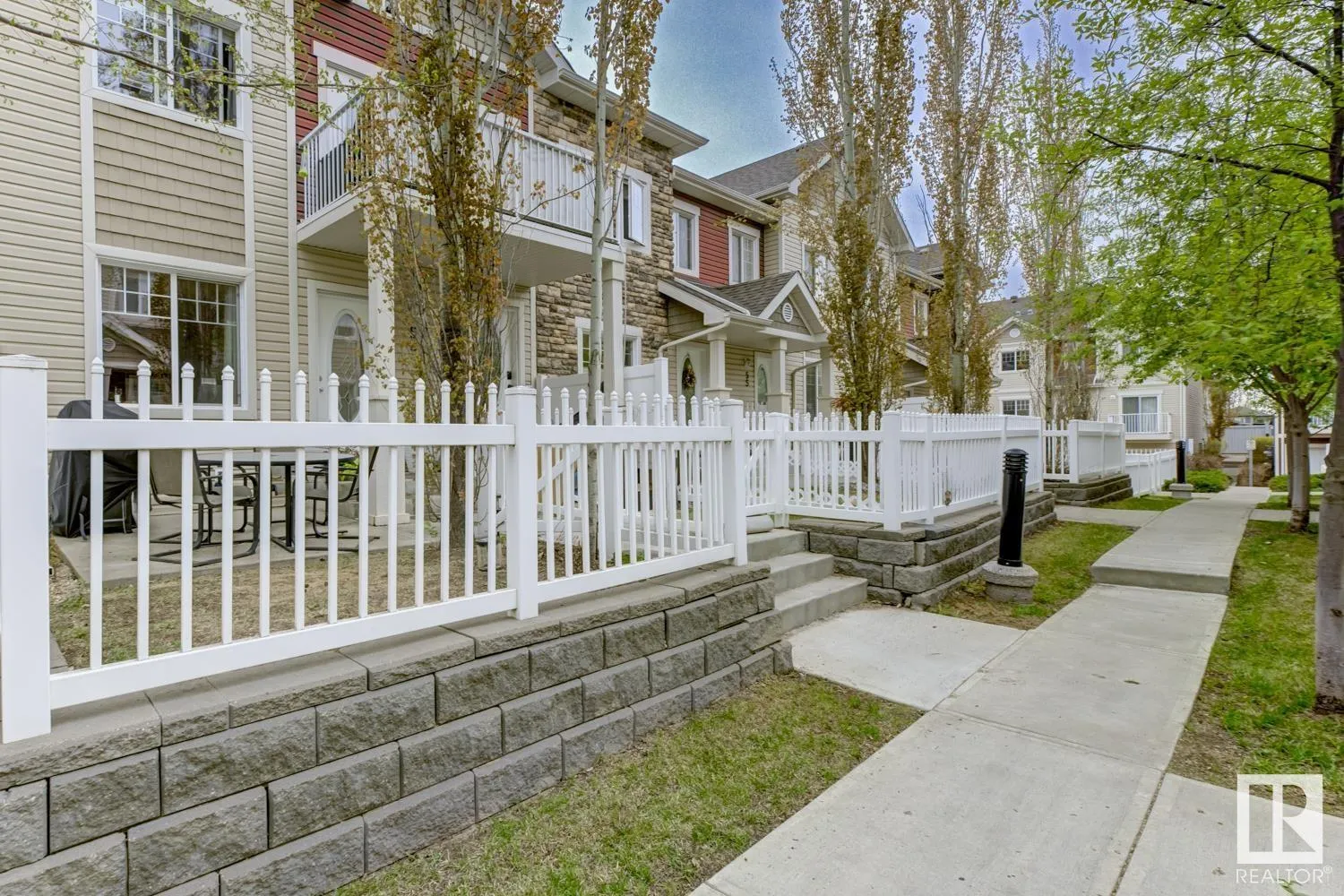 #52 460 HEMINGWAY RD NW
