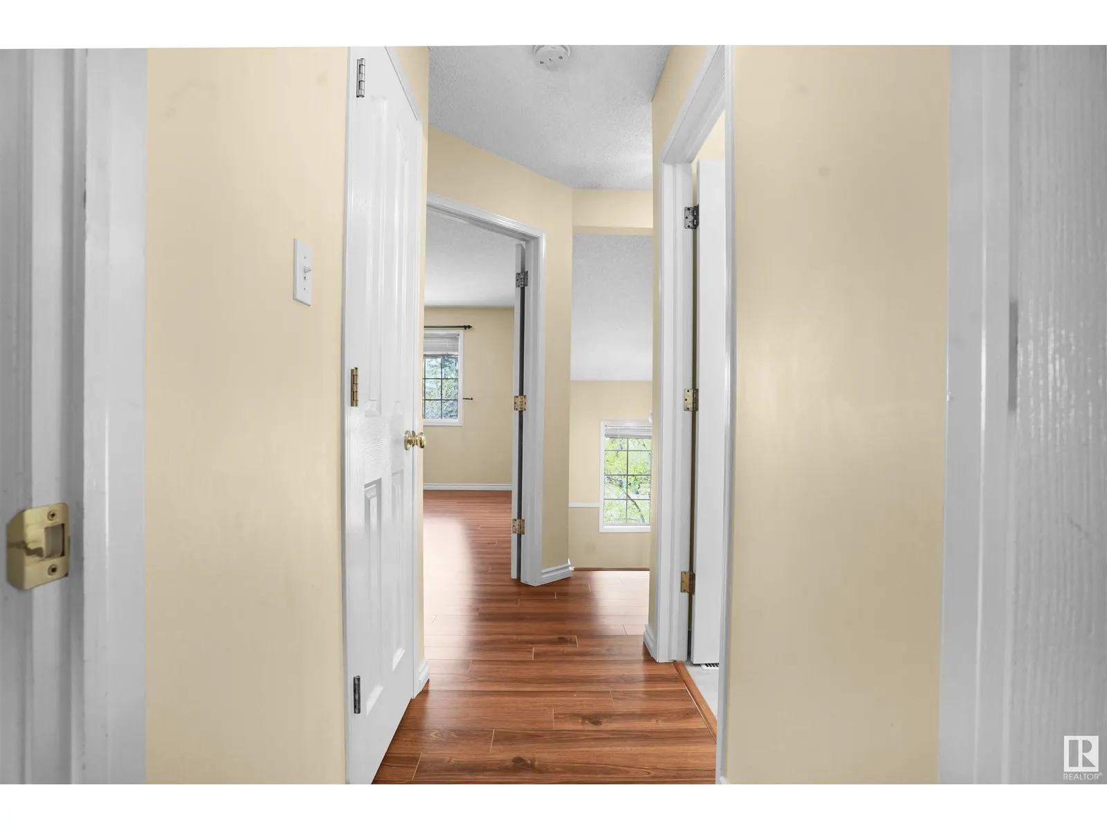 9761 176 ST NW