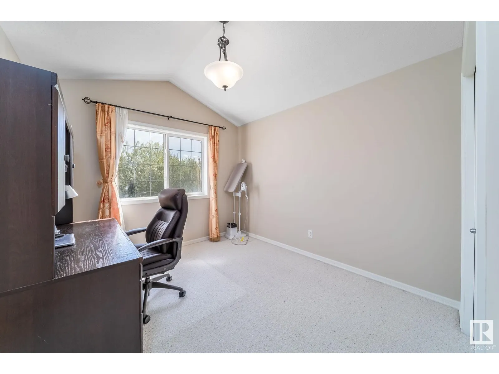 1157 TORY RD NW
