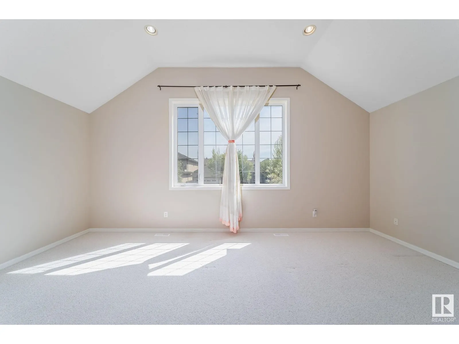 1157 TORY RD NW