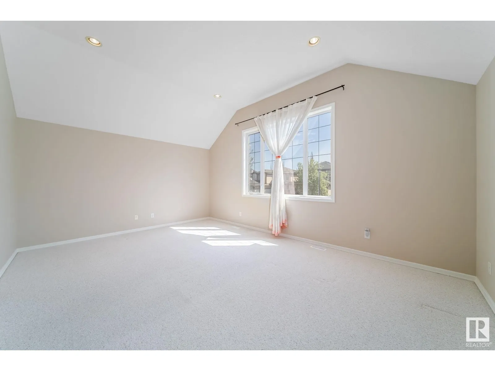 1157 TORY RD NW
