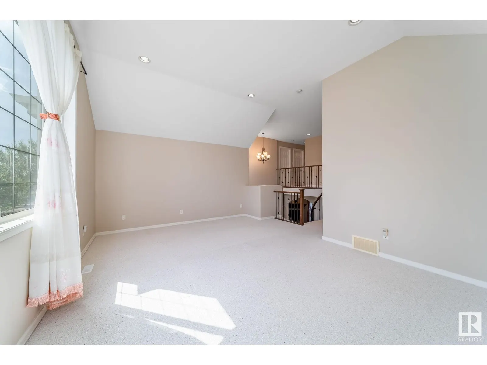 1157 TORY RD NW