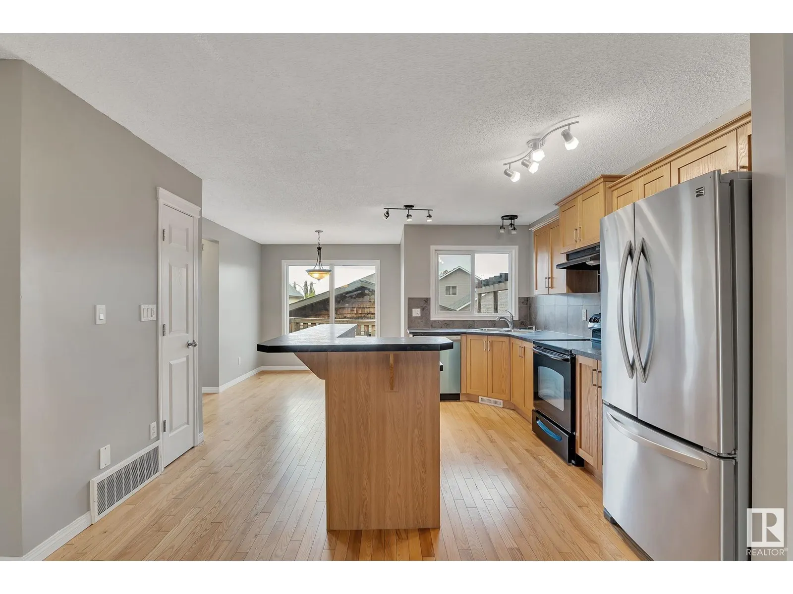 14771 141 ST NW