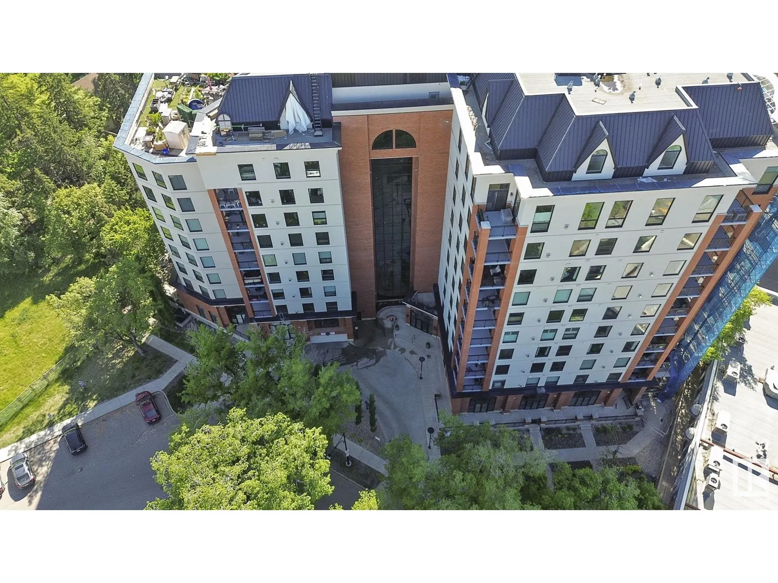 #508 10108 125 ST NW