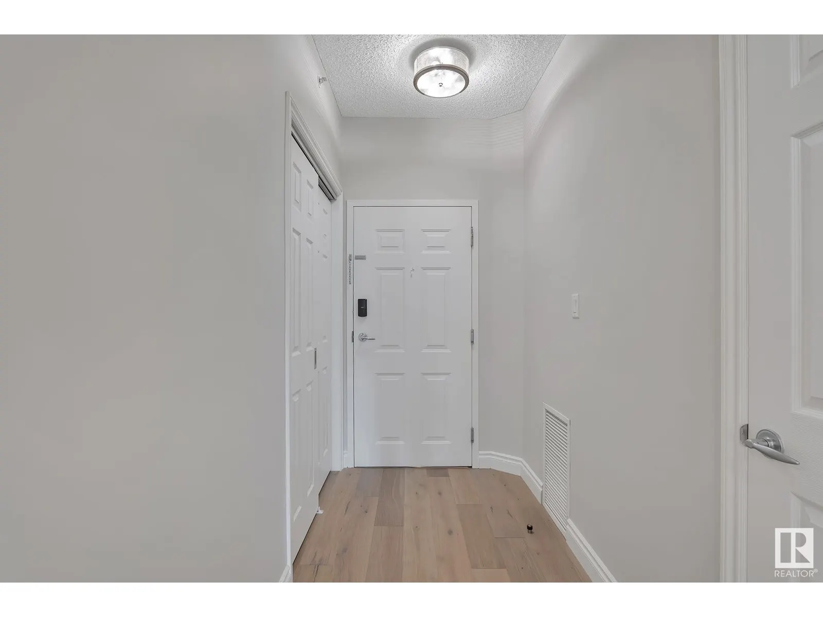 #508 10108 125 ST NW