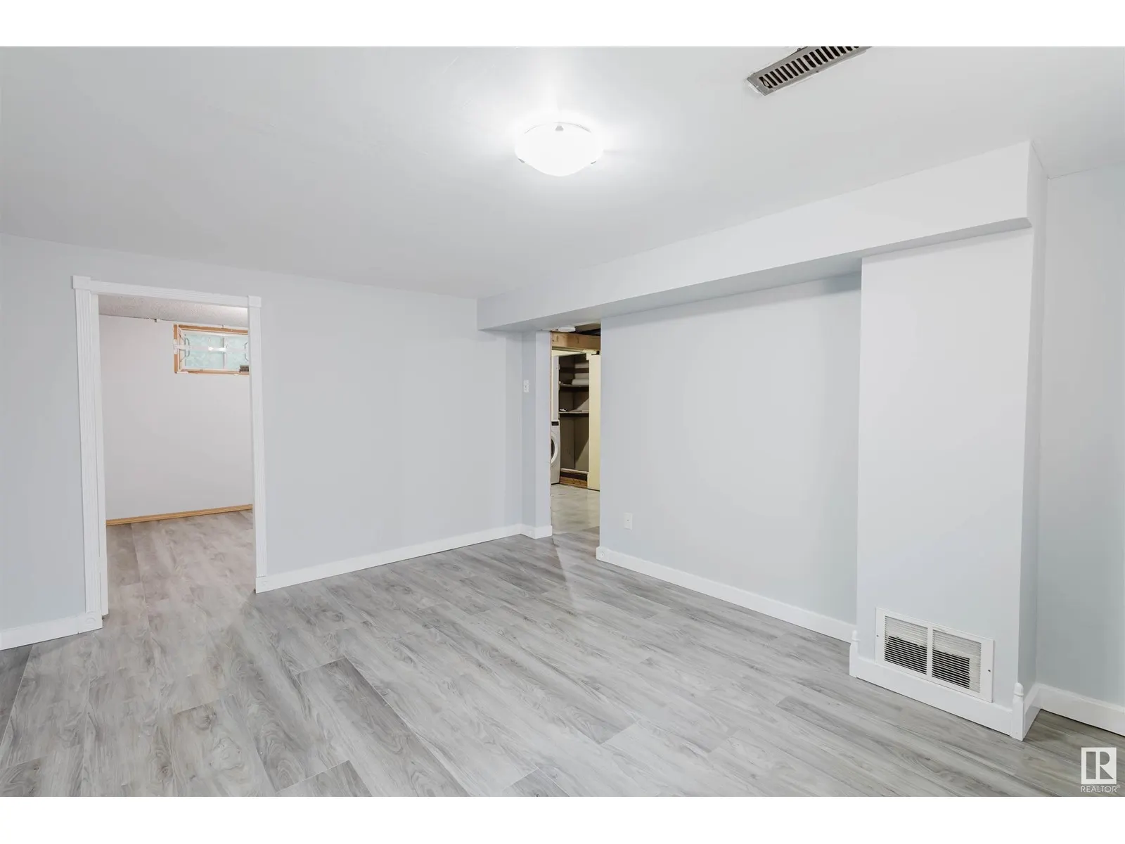 9731 162 ST NW