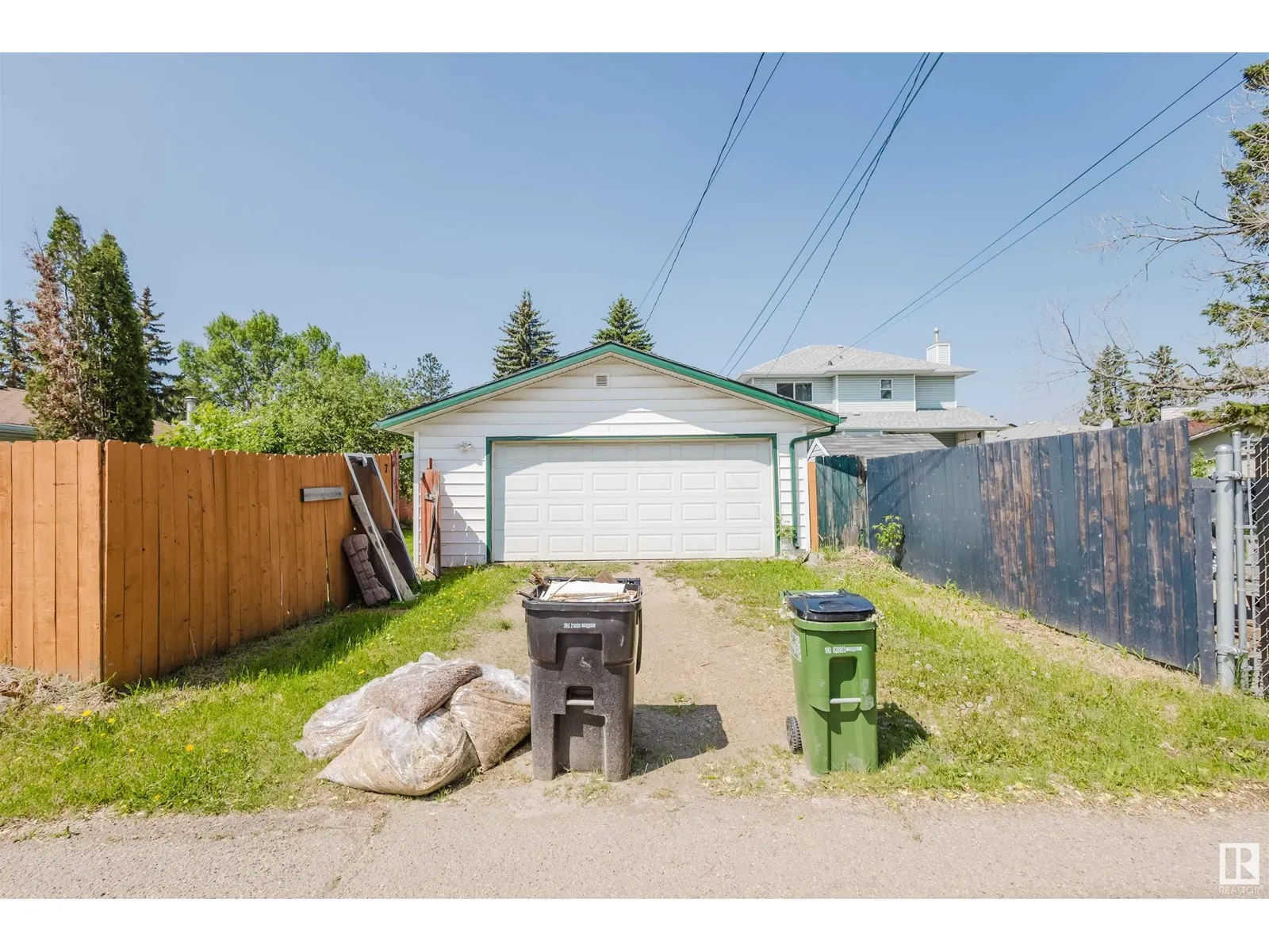 9731 162 ST NW