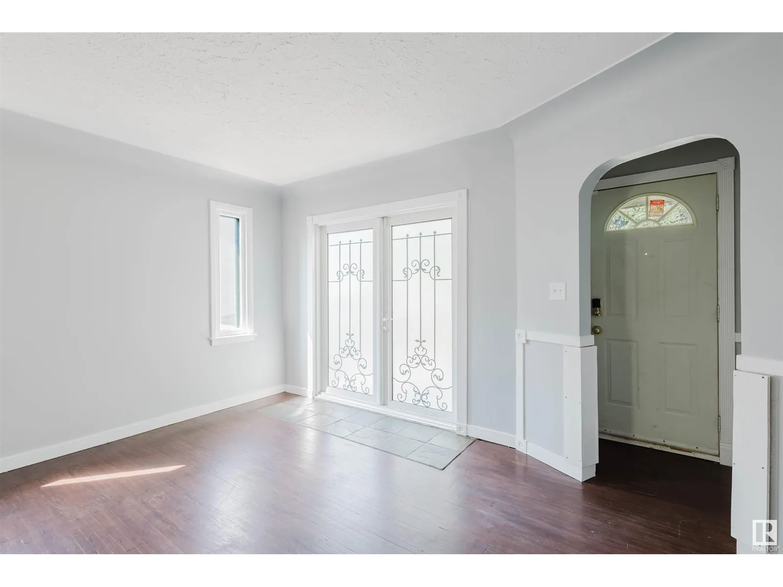 9731 162 ST NW
