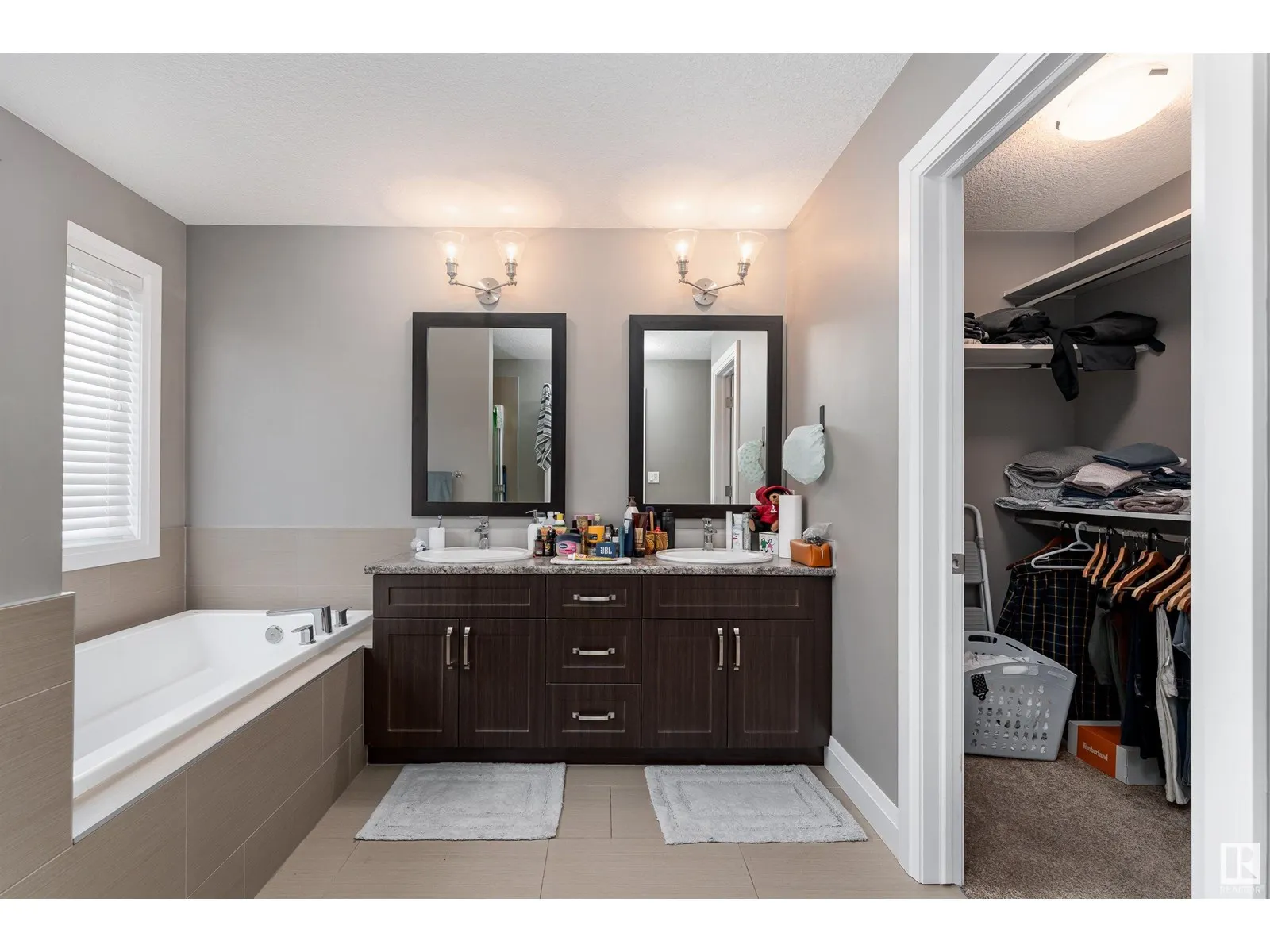 8438 CUSHING CO SW