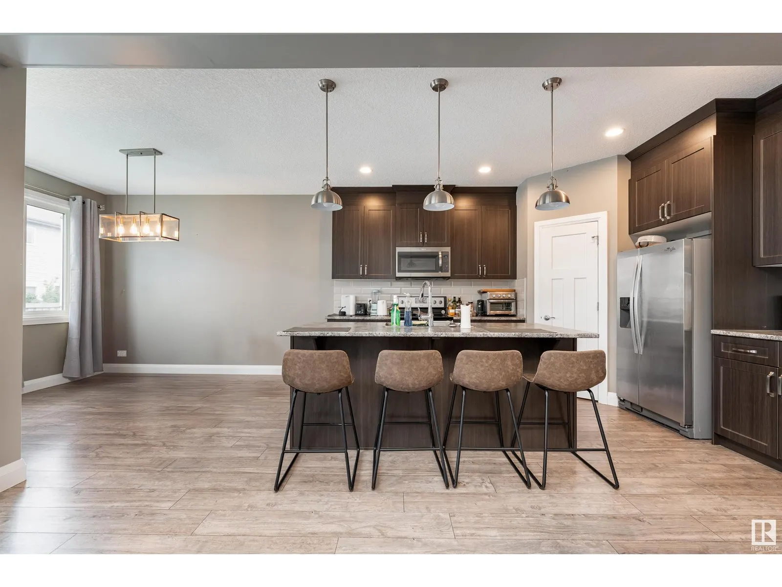 8438 CUSHING CO SW