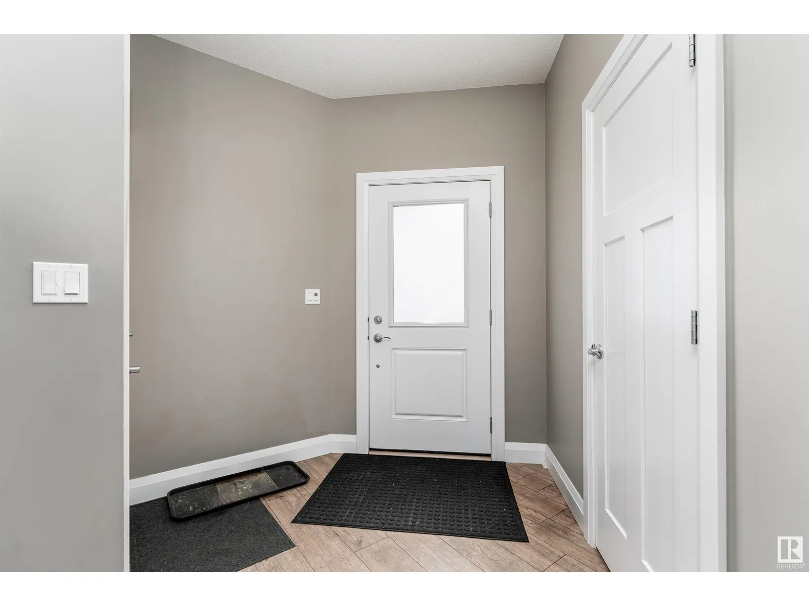 8438 CUSHING CO SW