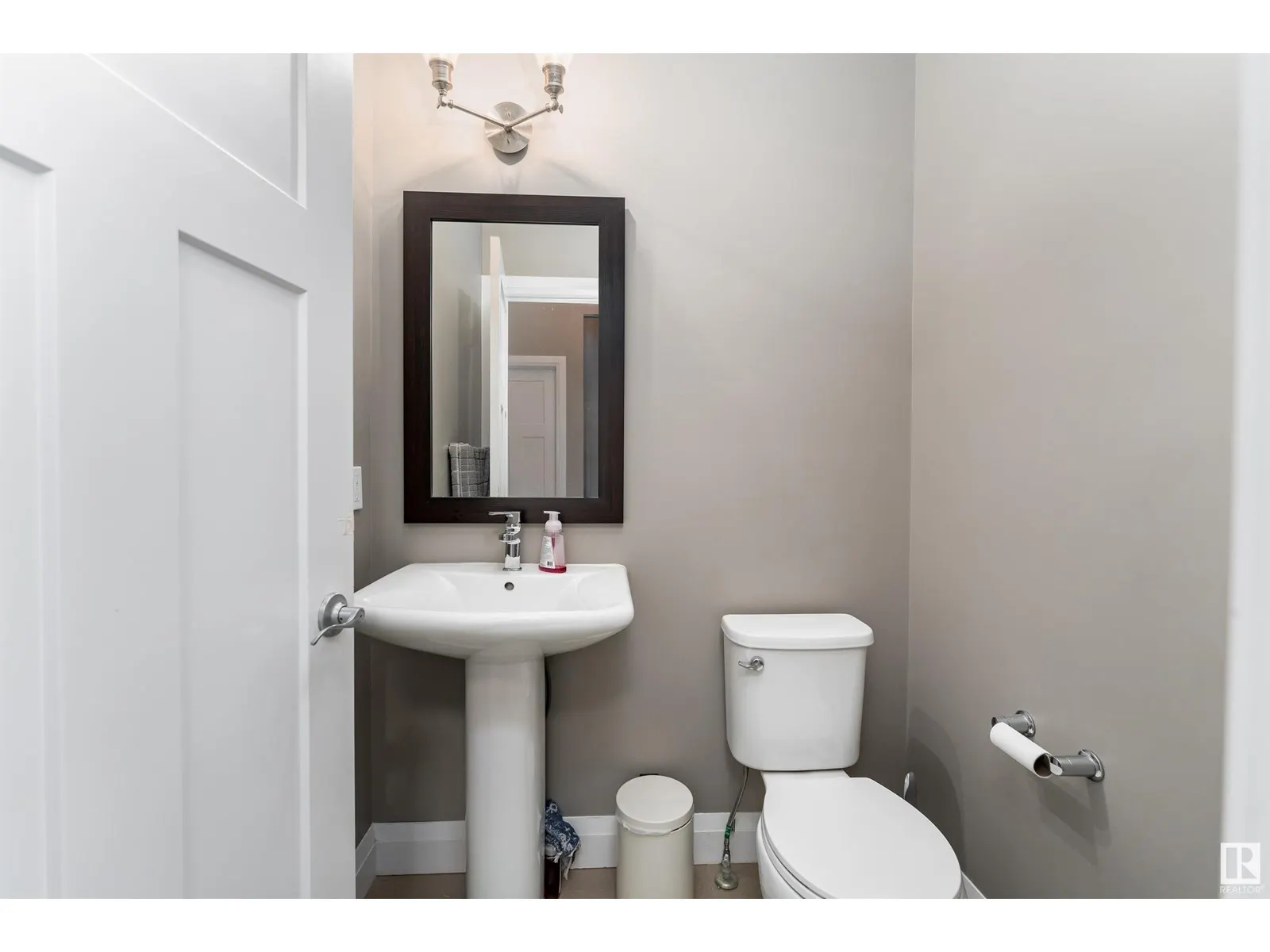 8438 CUSHING CO SW