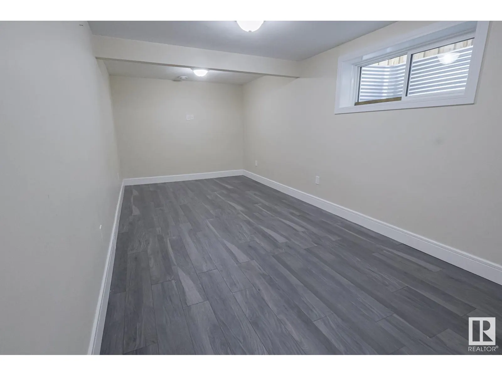 3247 ABBOTT CR SW