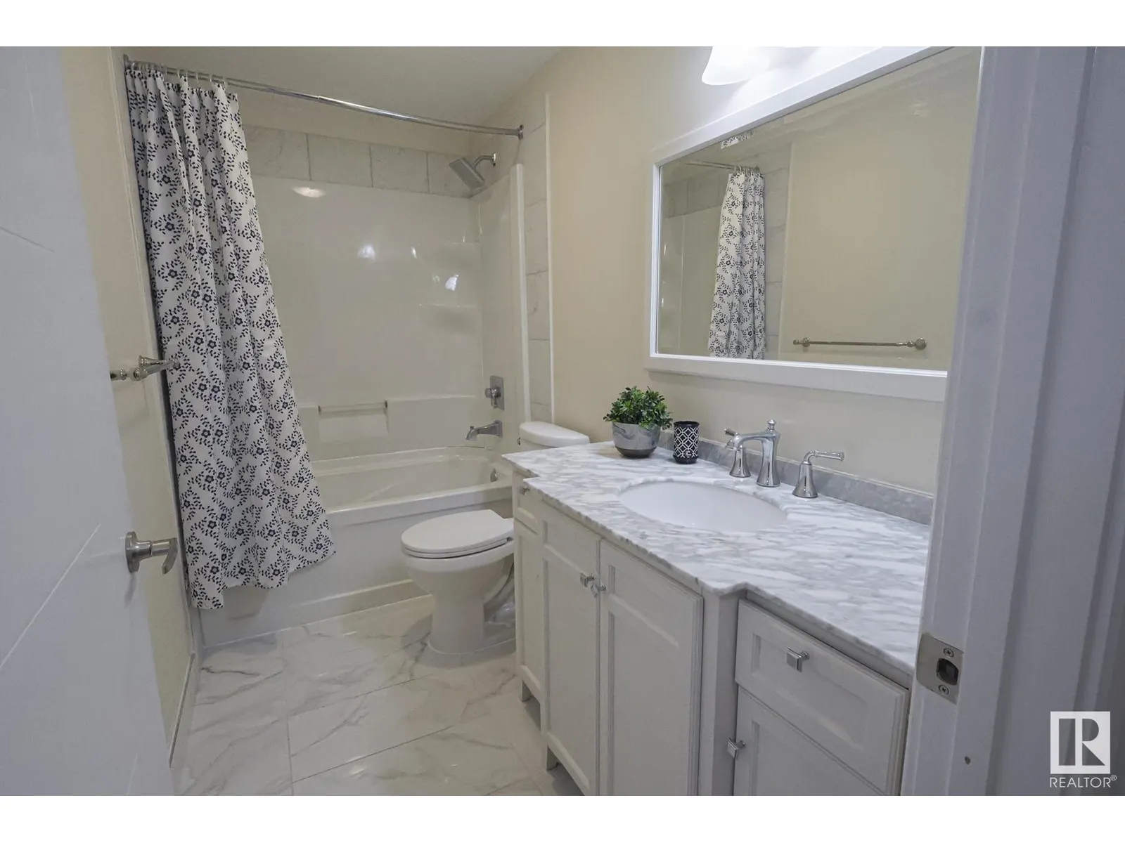 3247 ABBOTT CR SW