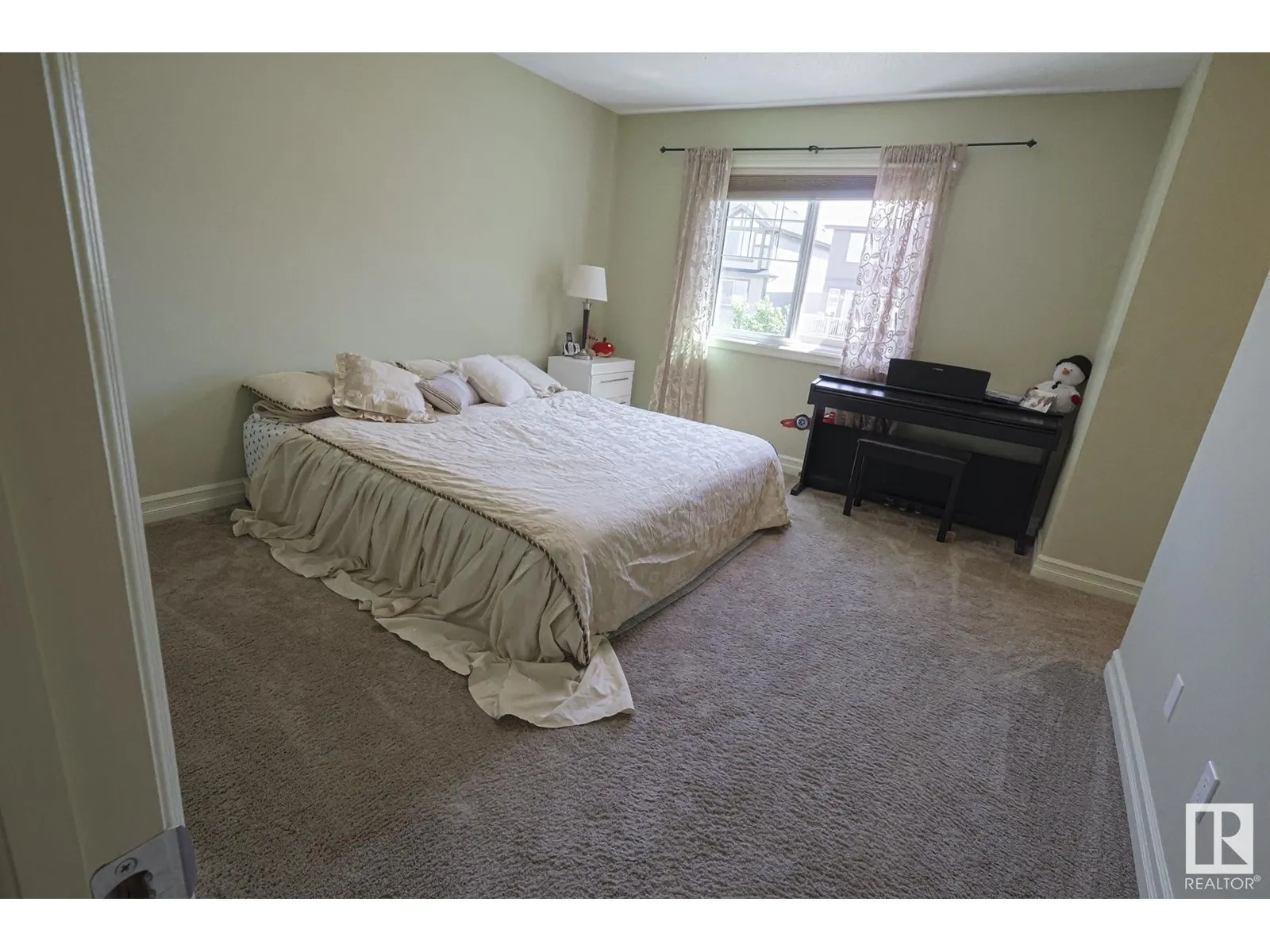 3247 ABBOTT CR SW