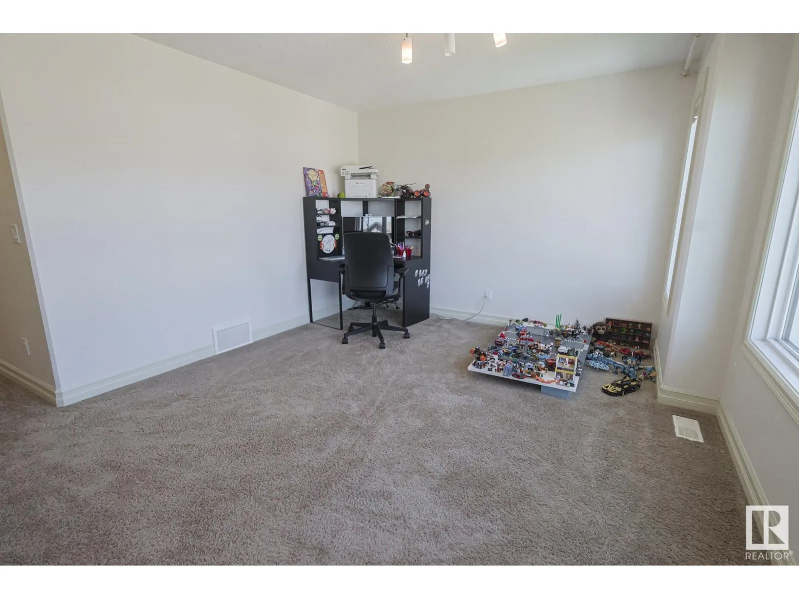 3247 ABBOTT CR SW