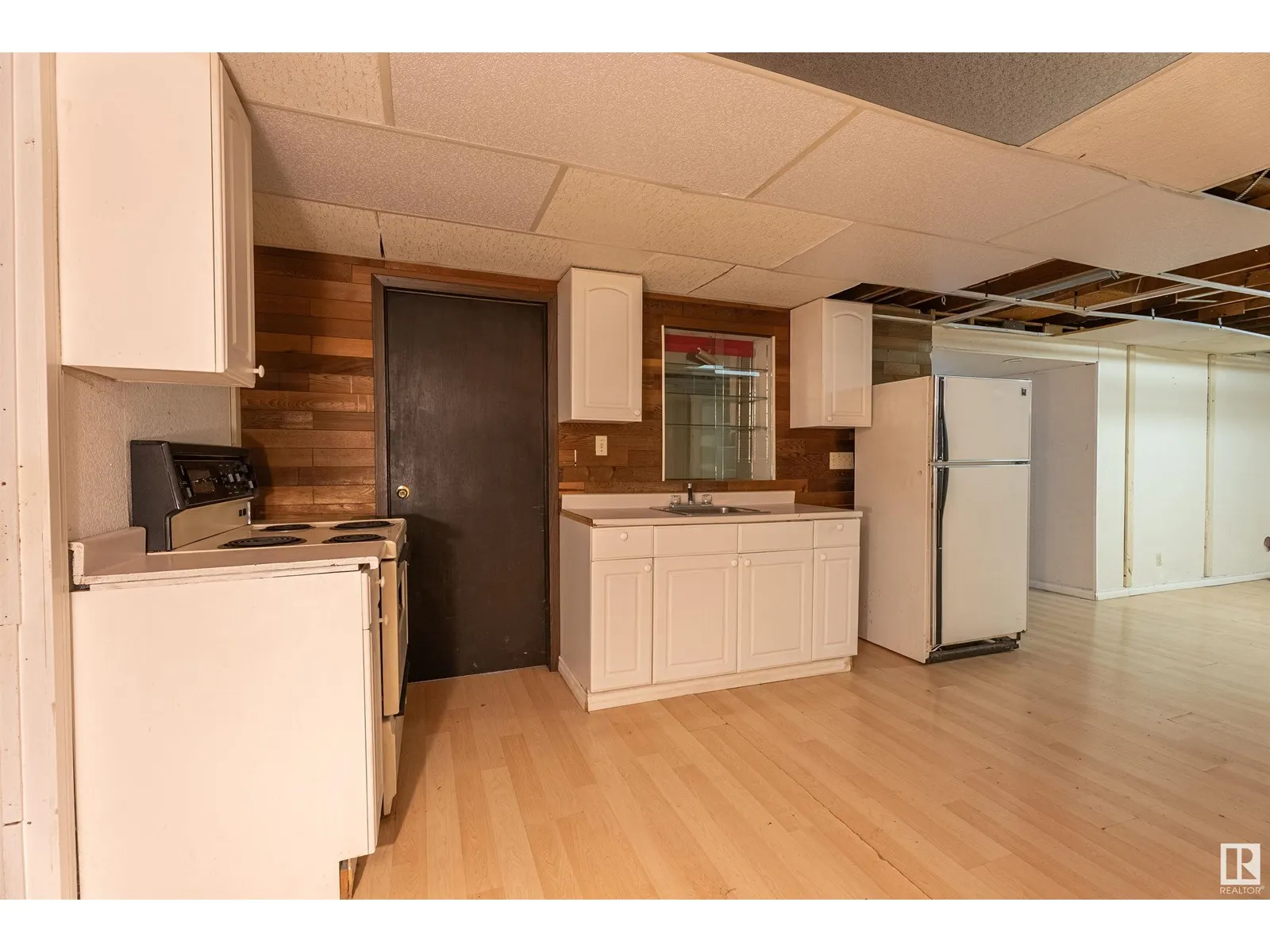 13034 32A ST NW