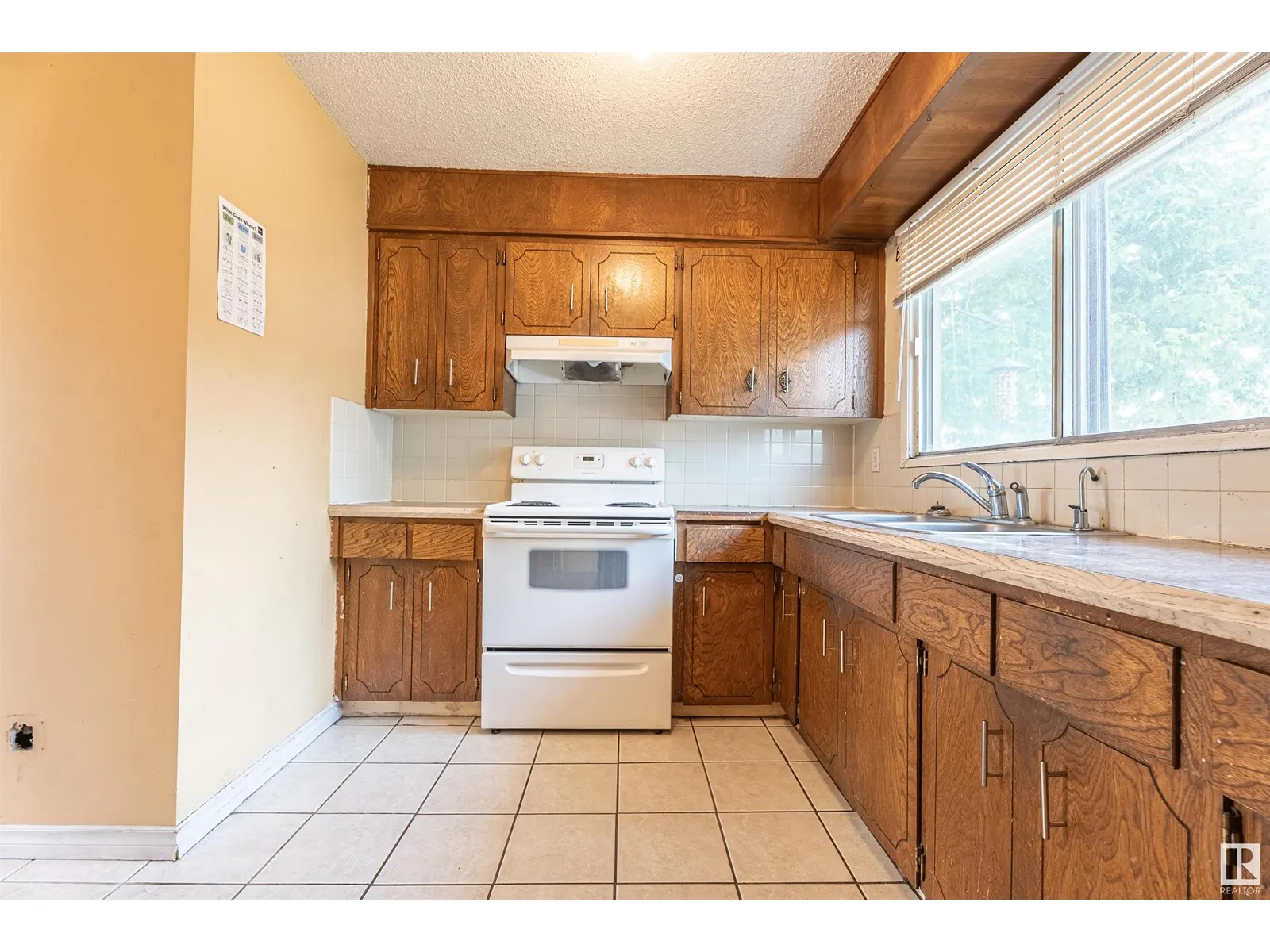 13034 32A ST NW