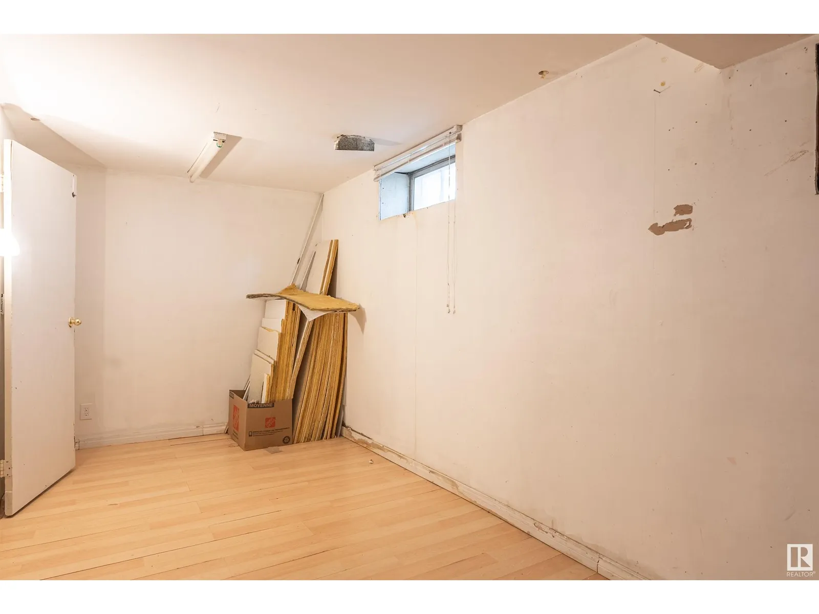 13034 32A ST NW