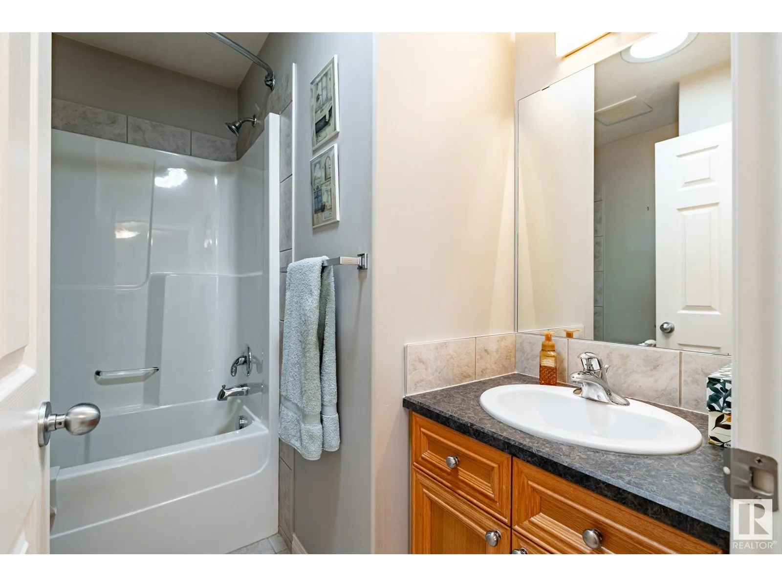 155 REICHERT DR