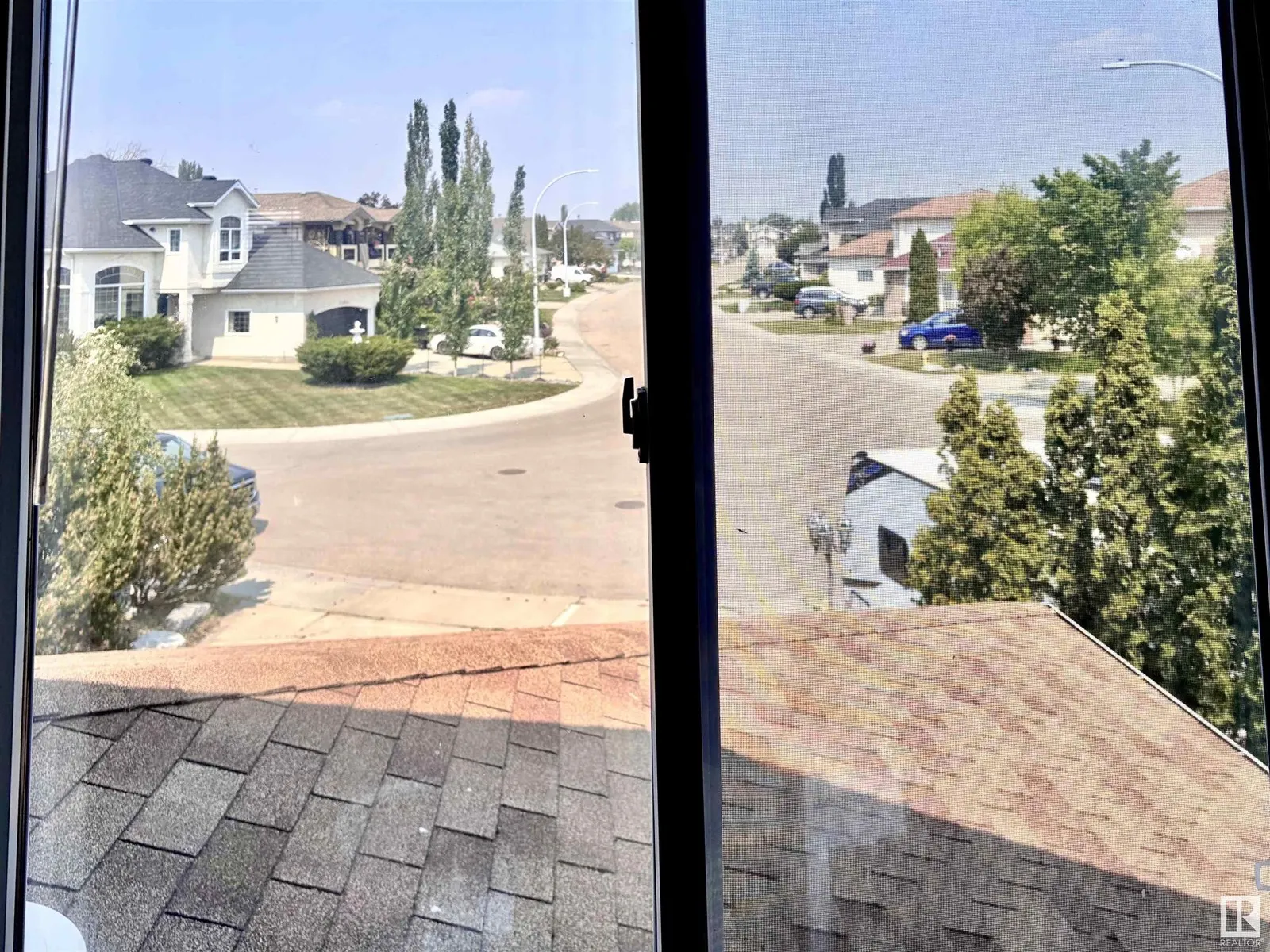 5809 158 AV NW