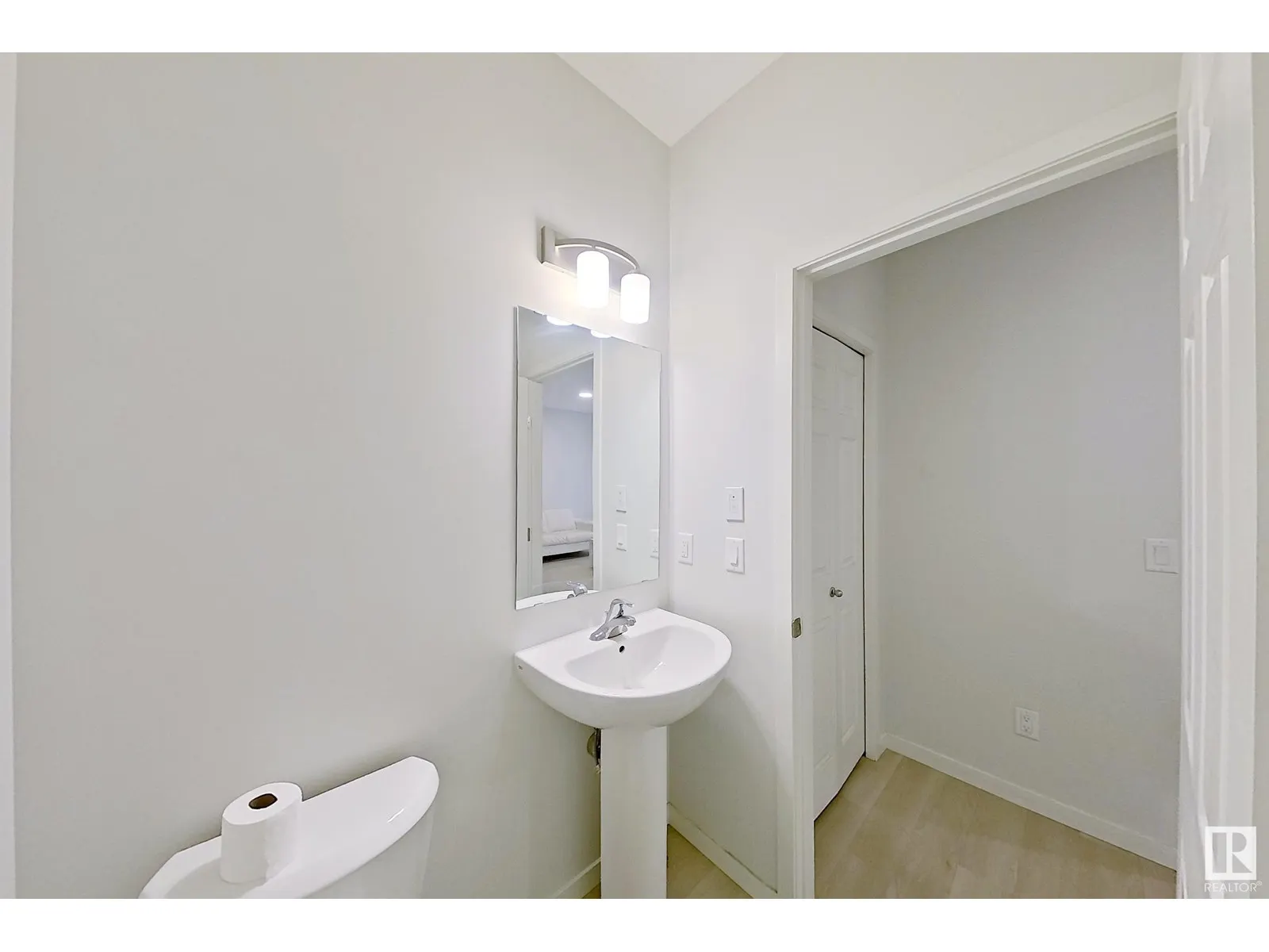 7137 46A ST