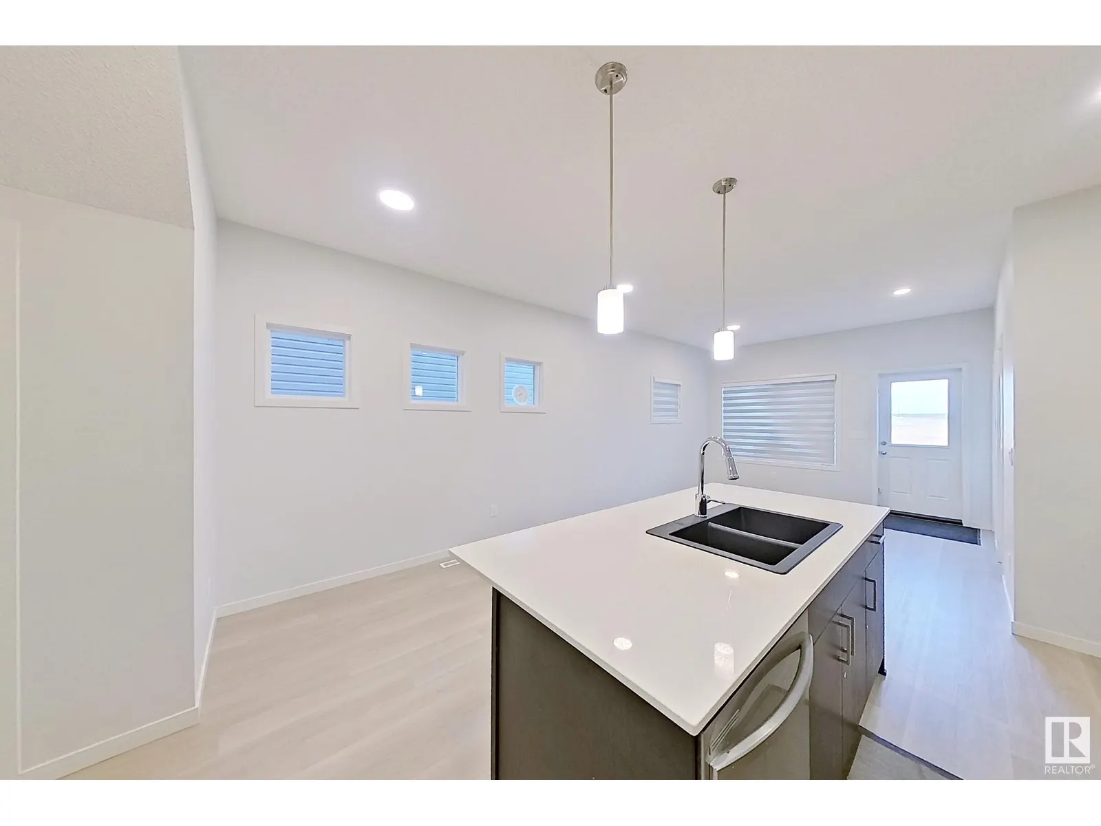 7137 46A ST