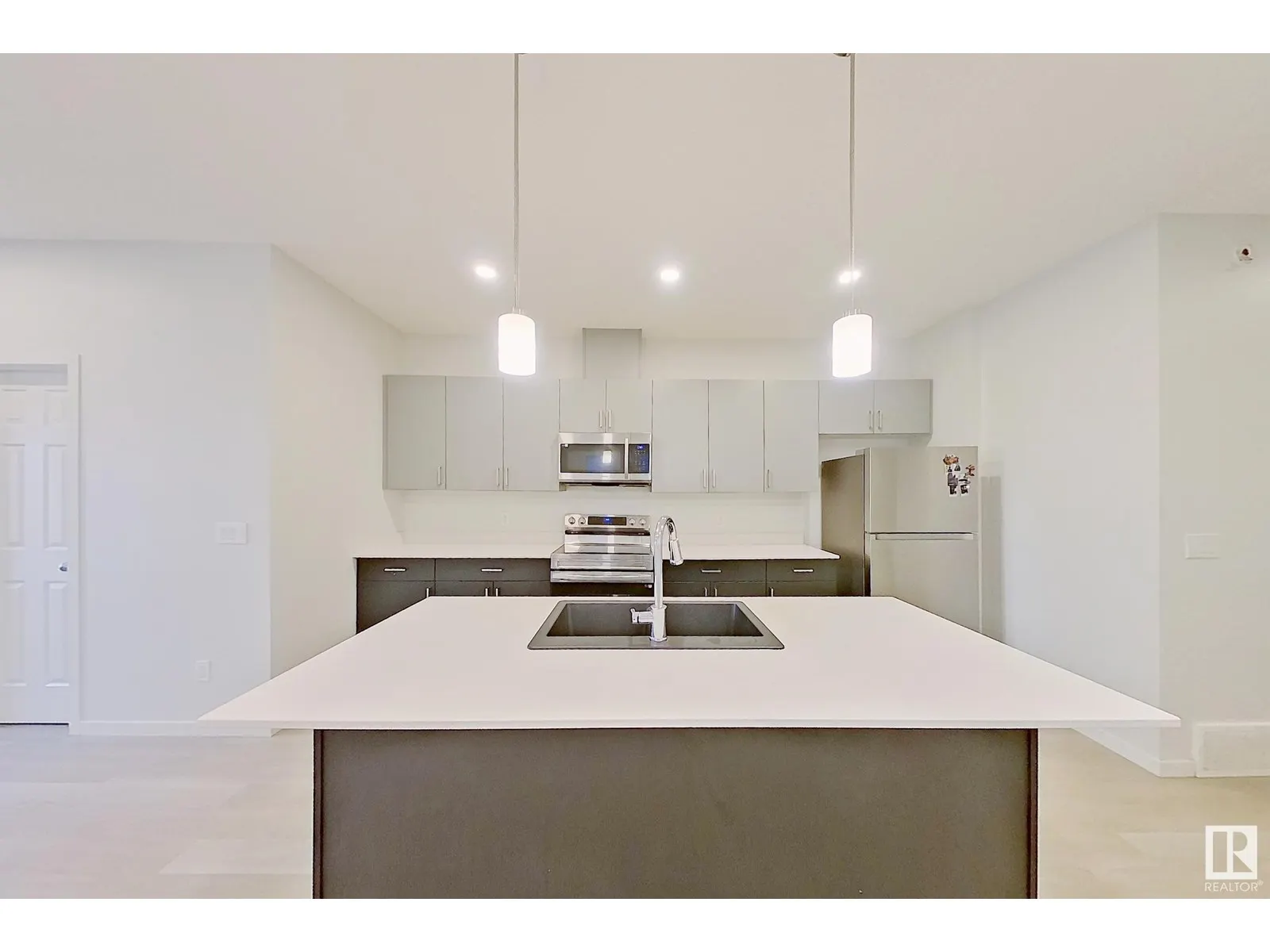 7137 46A ST